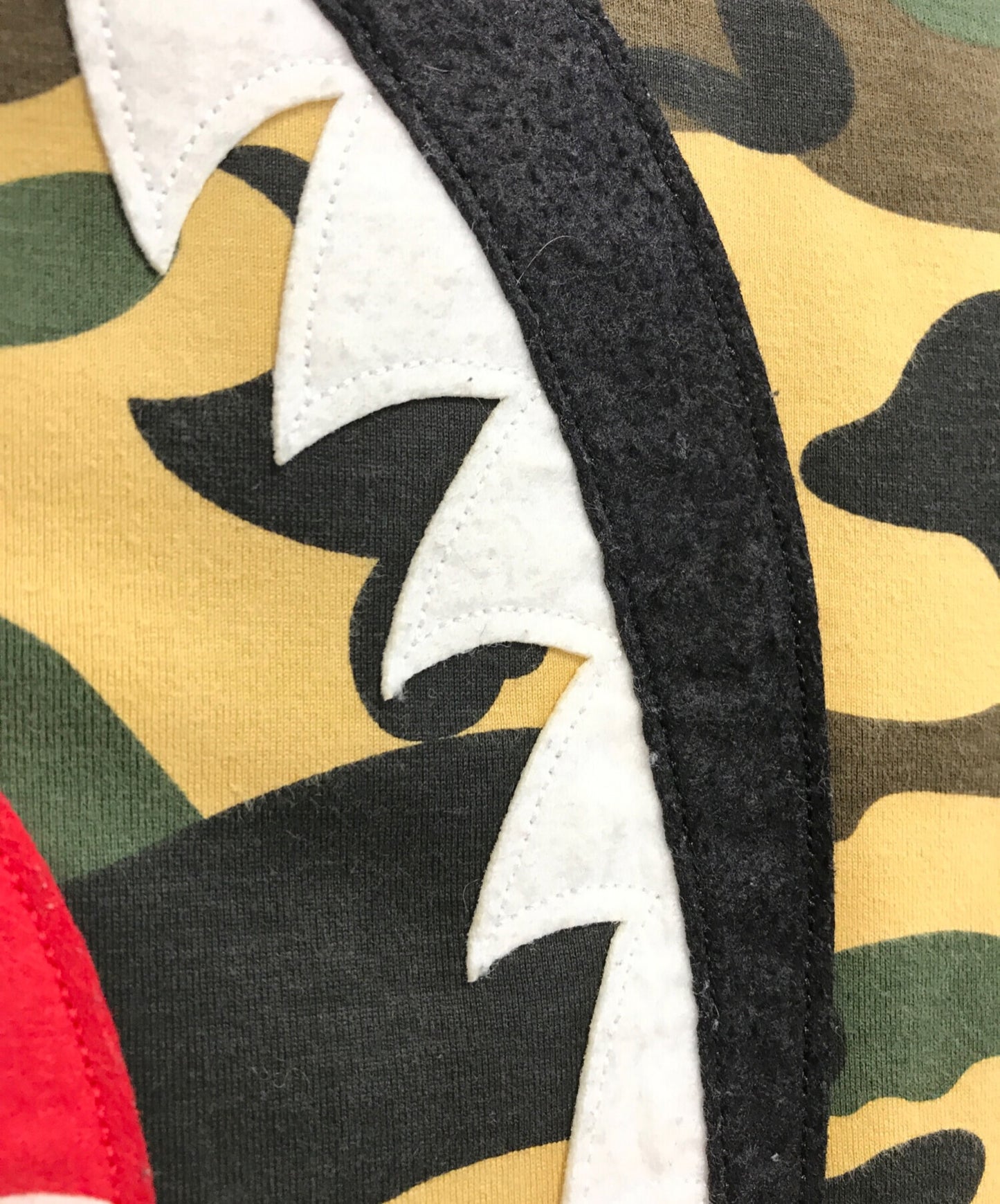 [Pre-owned] A BATHING APE camouflage jacket 001LJD201001X