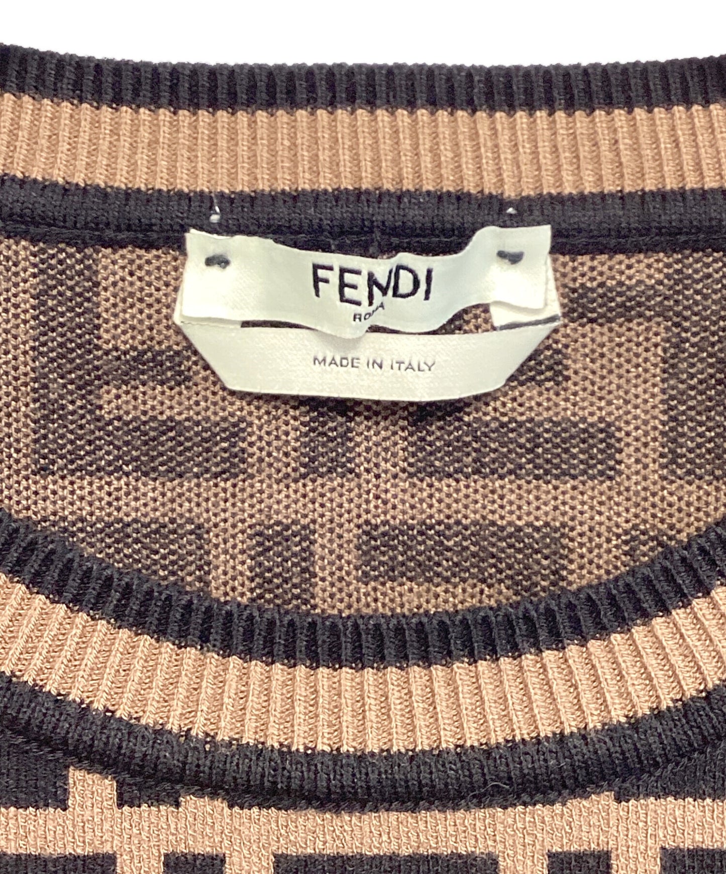 [Pre-owned] FENDI short-sleeved knit FZY702 A5QG