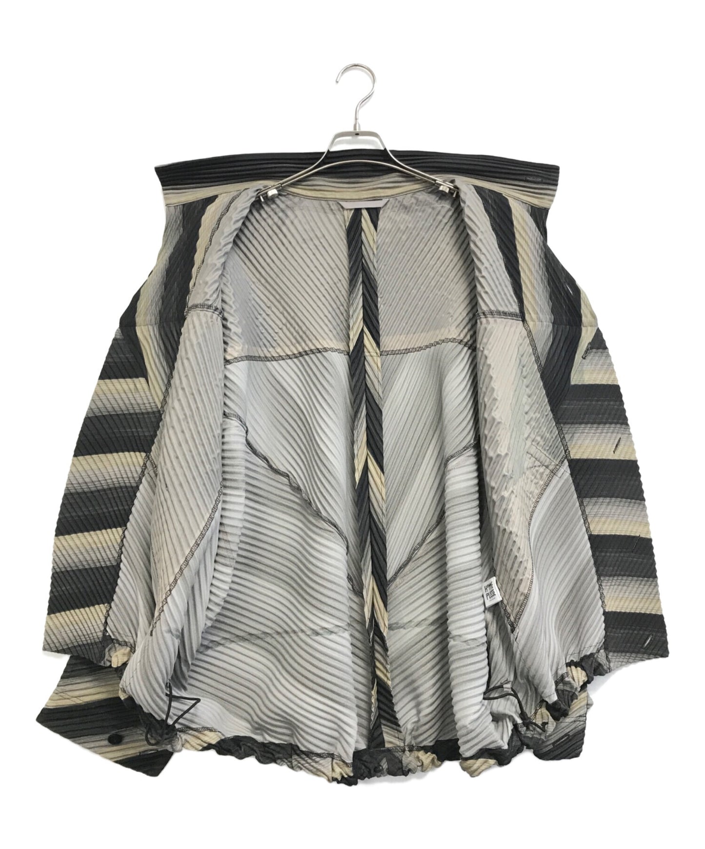 [Pre-owned] HOMME PLISSE ISSEY MIYAKE Striped all-over pleated jacket HP43-JC366