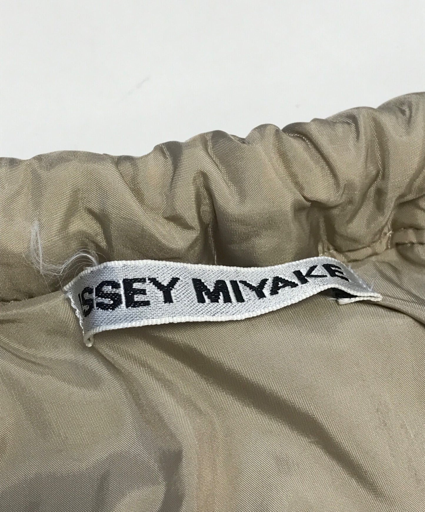 [Pre-owned] ISSEY MIYAKE drawcord down skirt IM04FG044
