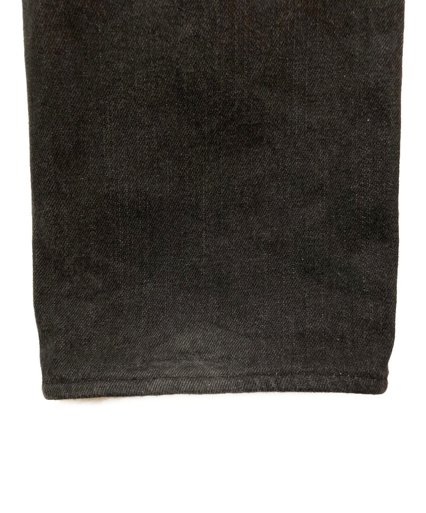 [Pre-owned] EVISU Lot.2000 Painted black denim pants