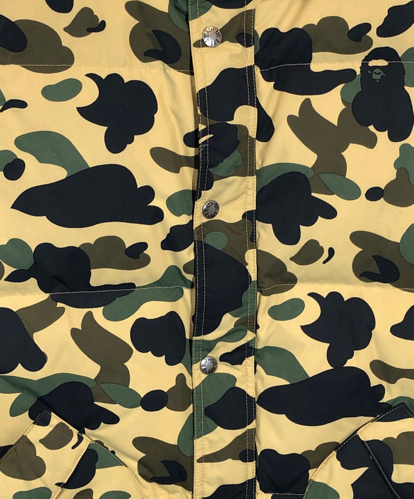 [Pre-owned] A BATHING APE CAMO DOWN VEST