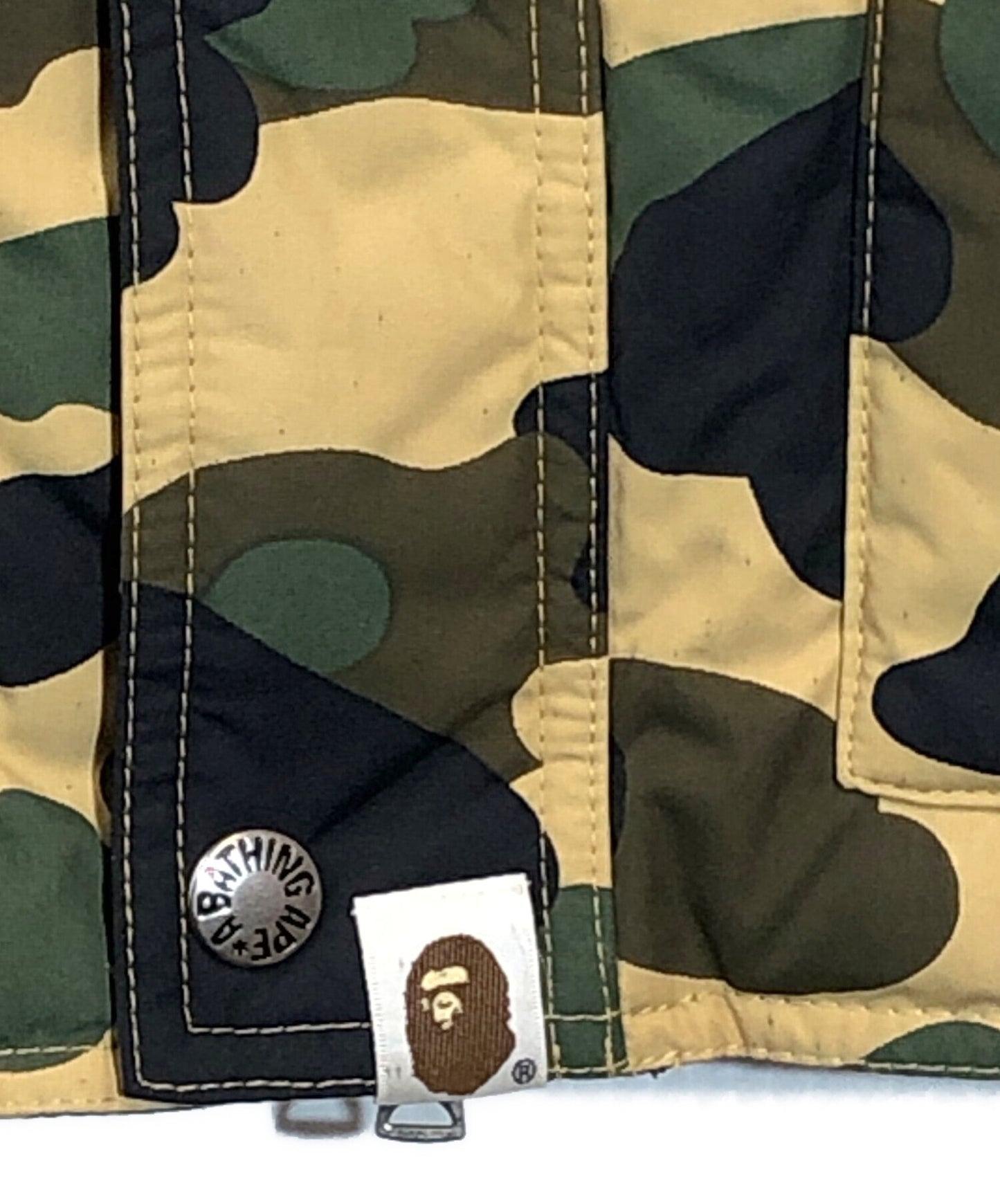 [Pre-owned] A BATHING APE CAMO DOWN VEST