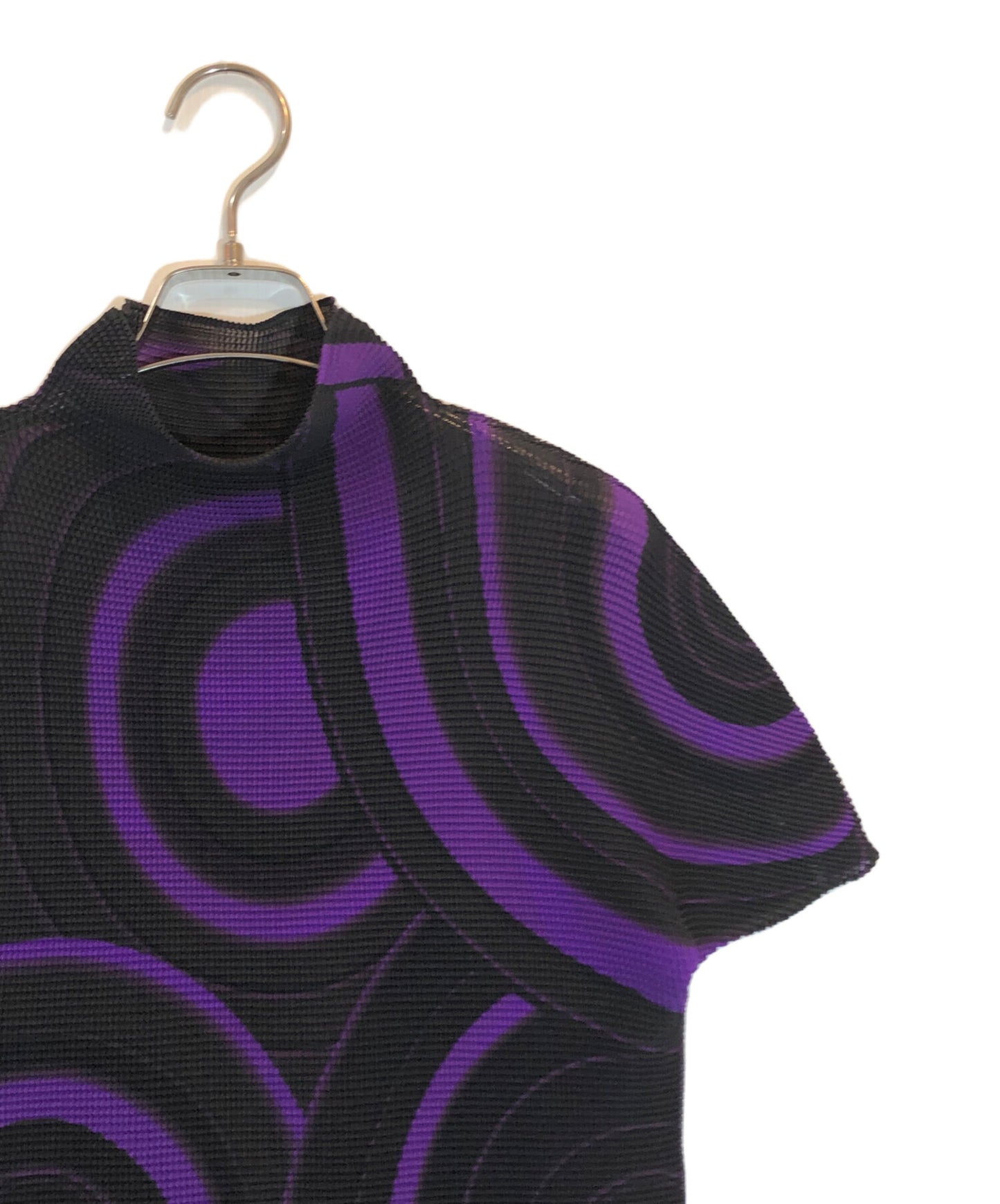 [Pre-owned] me ISSEY MIYAKE pleated knit MI83FK415