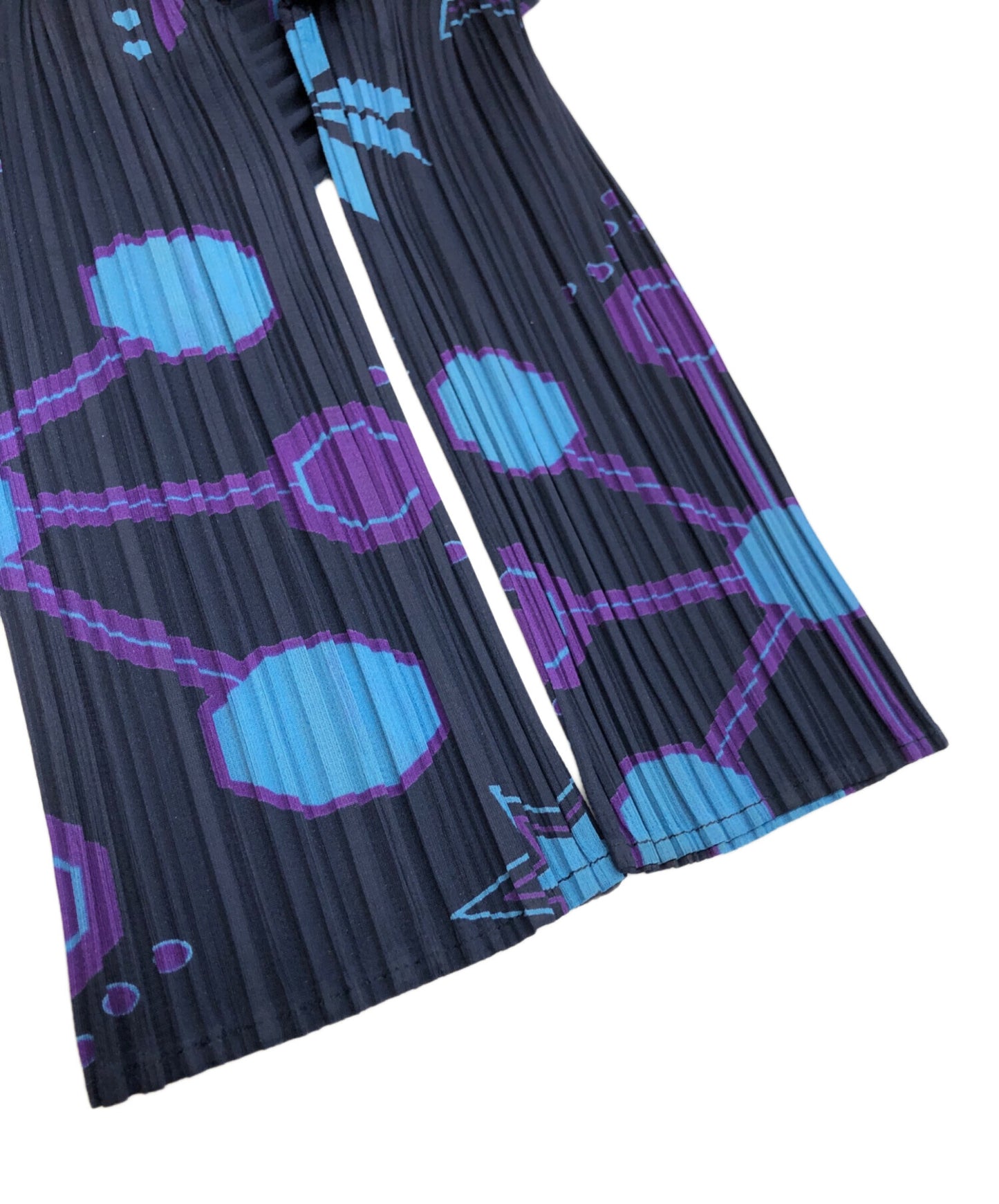 [Pre-owned] PLEATS PLEASE Pleated cut-and-sew with crystal motif PP43-JK861