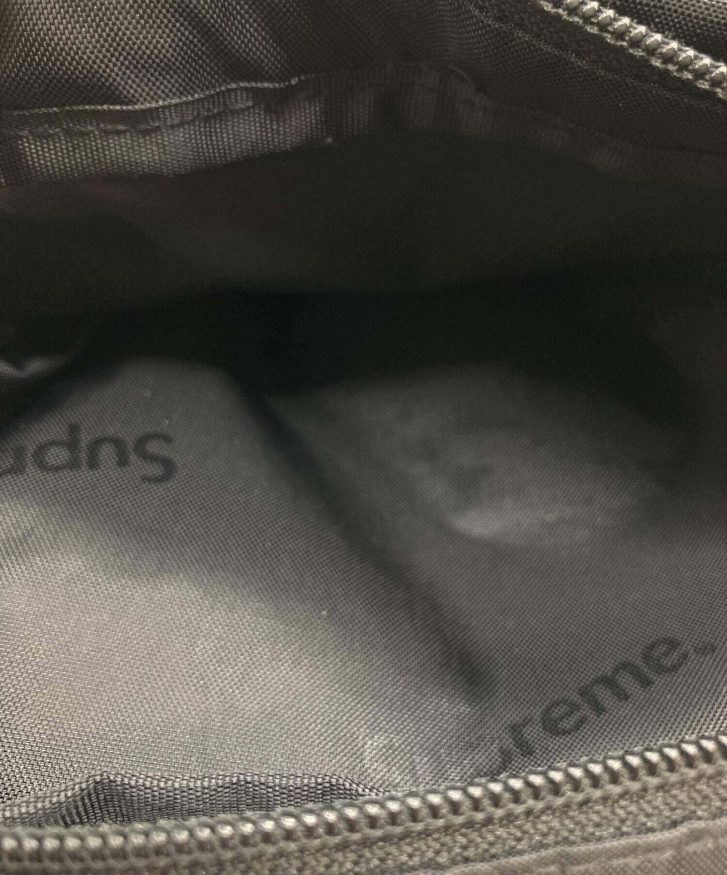 [Pre-owned] SUPREME body bag