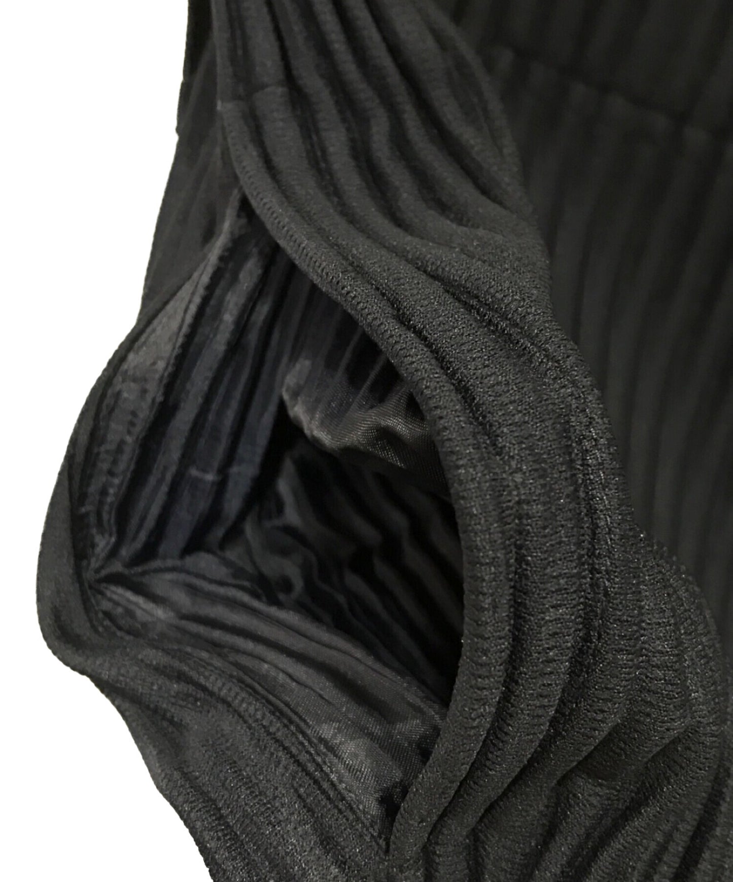 [Pre-owned] HOMME PLISSE ISSEY MIYAKE pleated pants HP55JF150