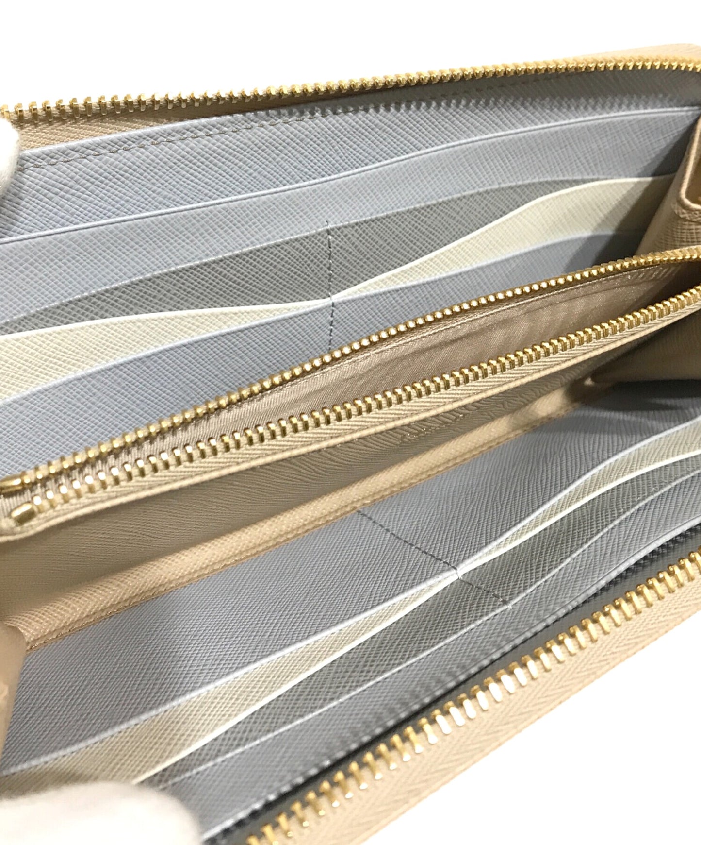 [Pre-owned] PRADA SAFFIANO MULTICOLOR Round Zip Long Wallet 1ML506