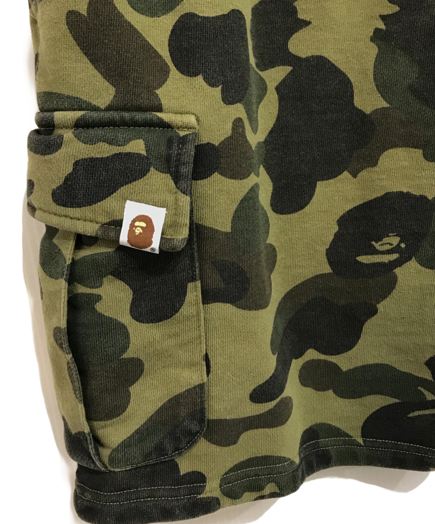 [Pre-owned] A BATHING APE 1st camo yellow sweat cargo shorts 001SPJ801005M