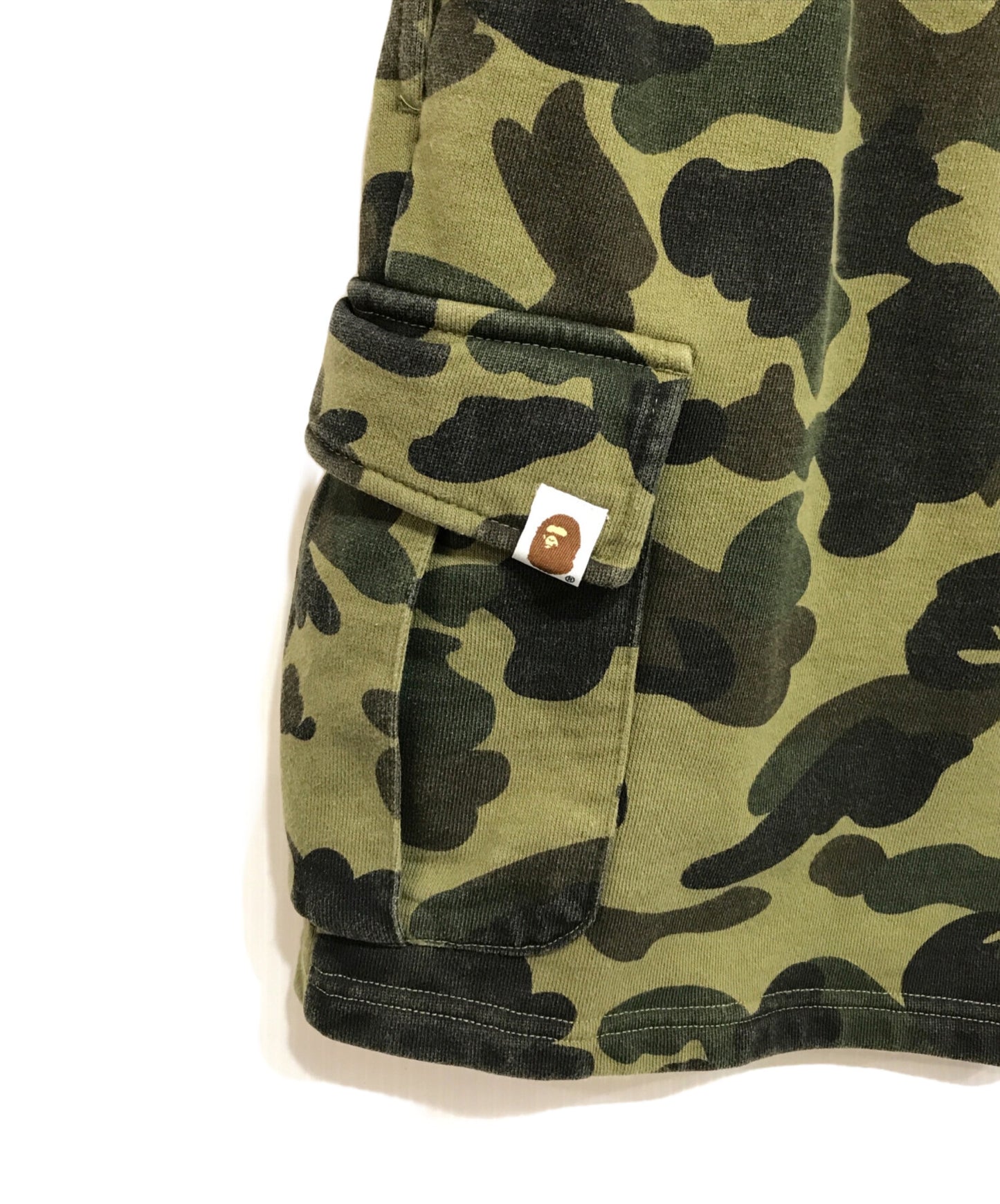[Pre-owned] A BATHING APE 1st camo yellow sweat cargo shorts 001SPJ801005M
