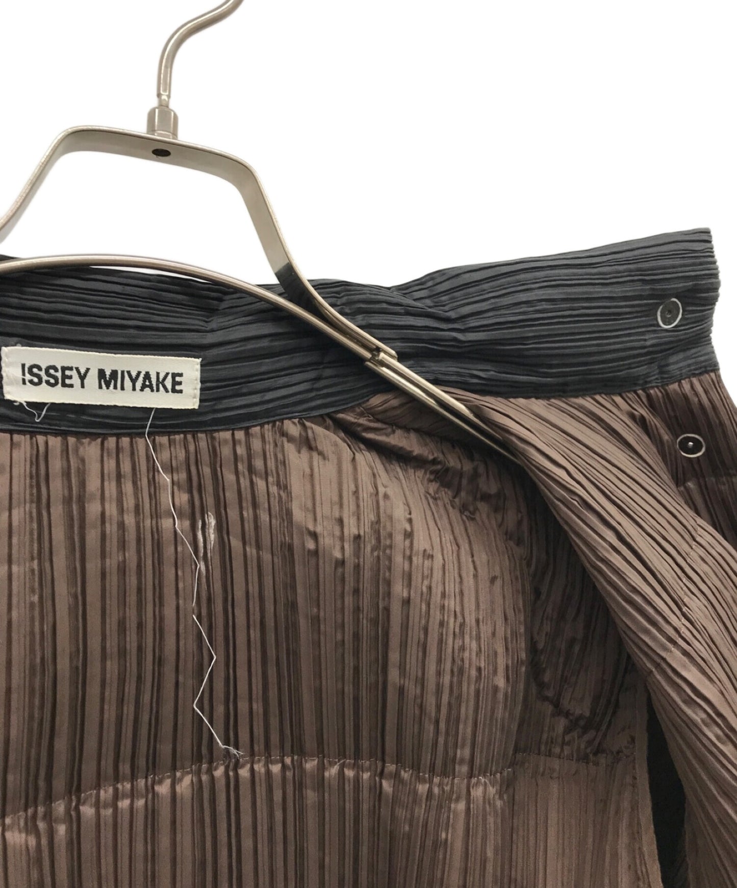 [Pre-owned] ISSEY MIYAKE Pleated Pressed Down Jacket IM74-FD911