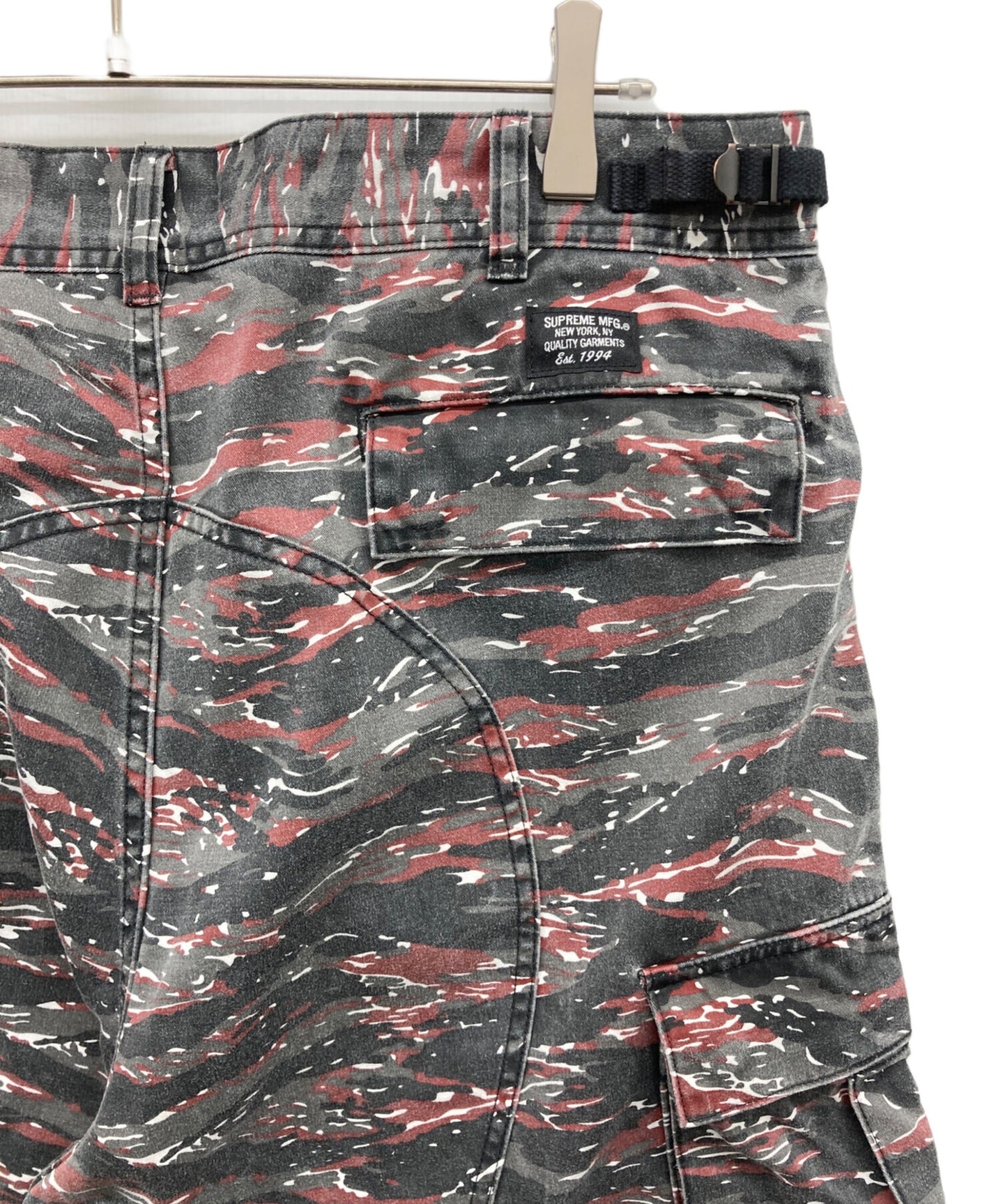 [Pre-owned] SUPREME Cargo pant red tiger camo