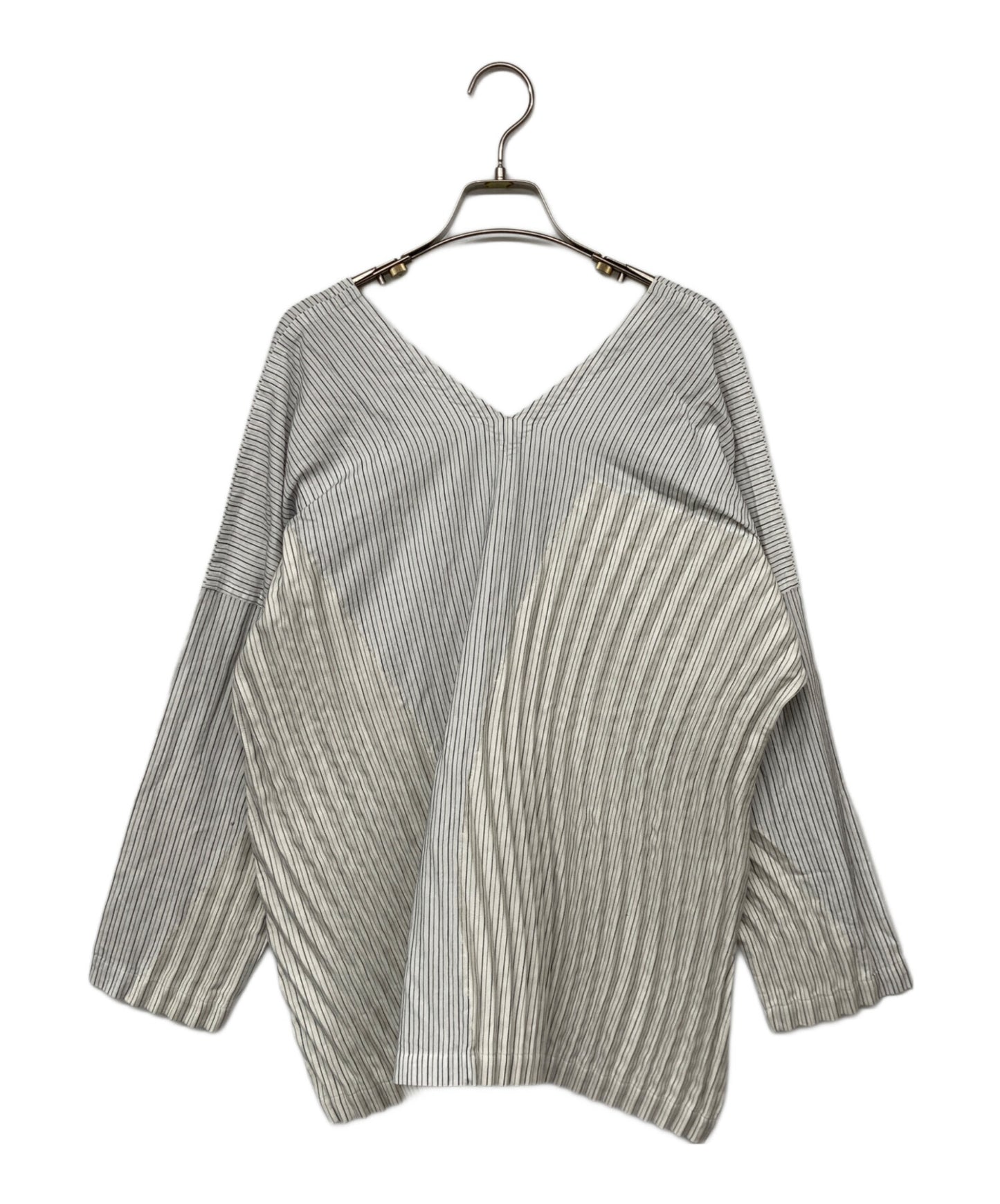 [Pre-owned] ISSEY MIYAKE Striped Pleats V-Neck Pullover IM21FJ655