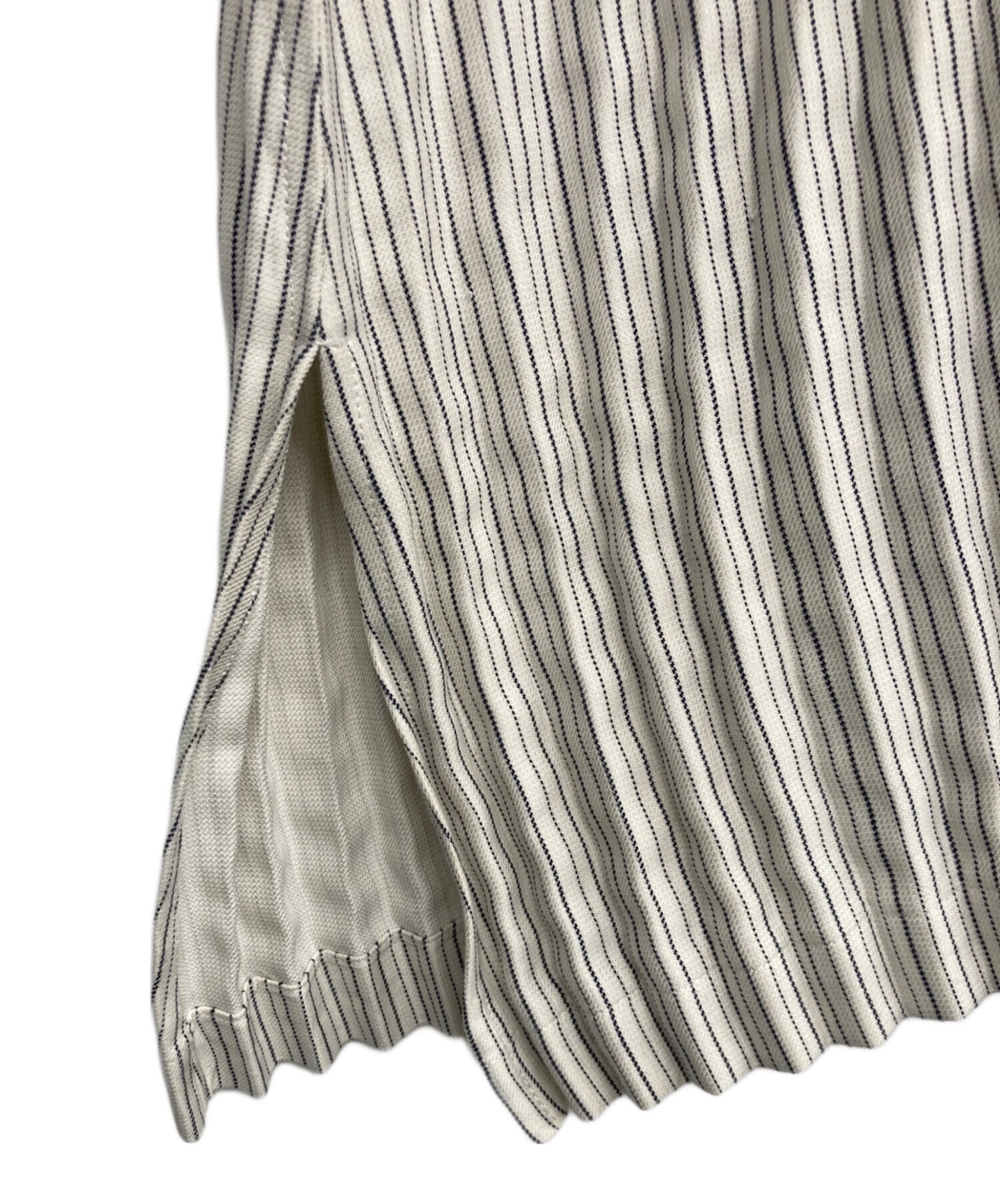 [Pre-owned] ISSEY MIYAKE Striped Pleats V-Neck Pullover IM21FJ655