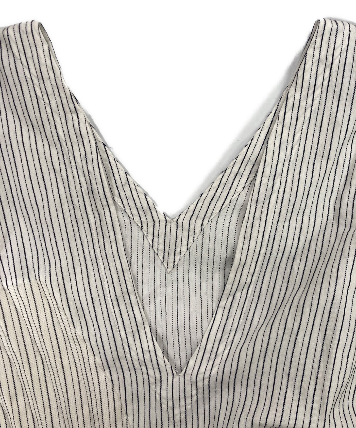 [Pre-owned] ISSEY MIYAKE Striped Pleats V-Neck Pullover IM21FJ655