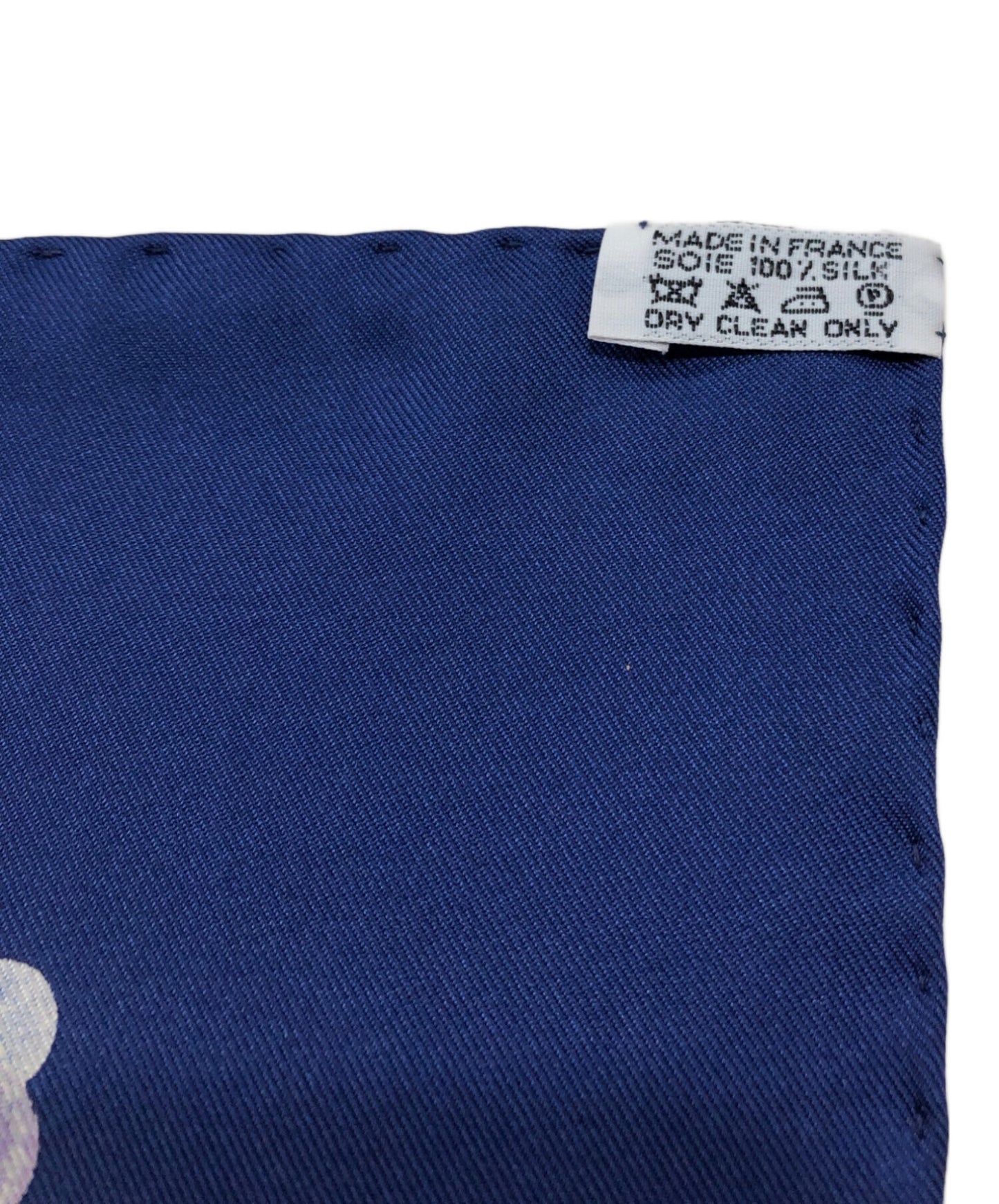 [Pre-owned] HERMES Carré 90 THE ALFEE AUBE / silk scarf