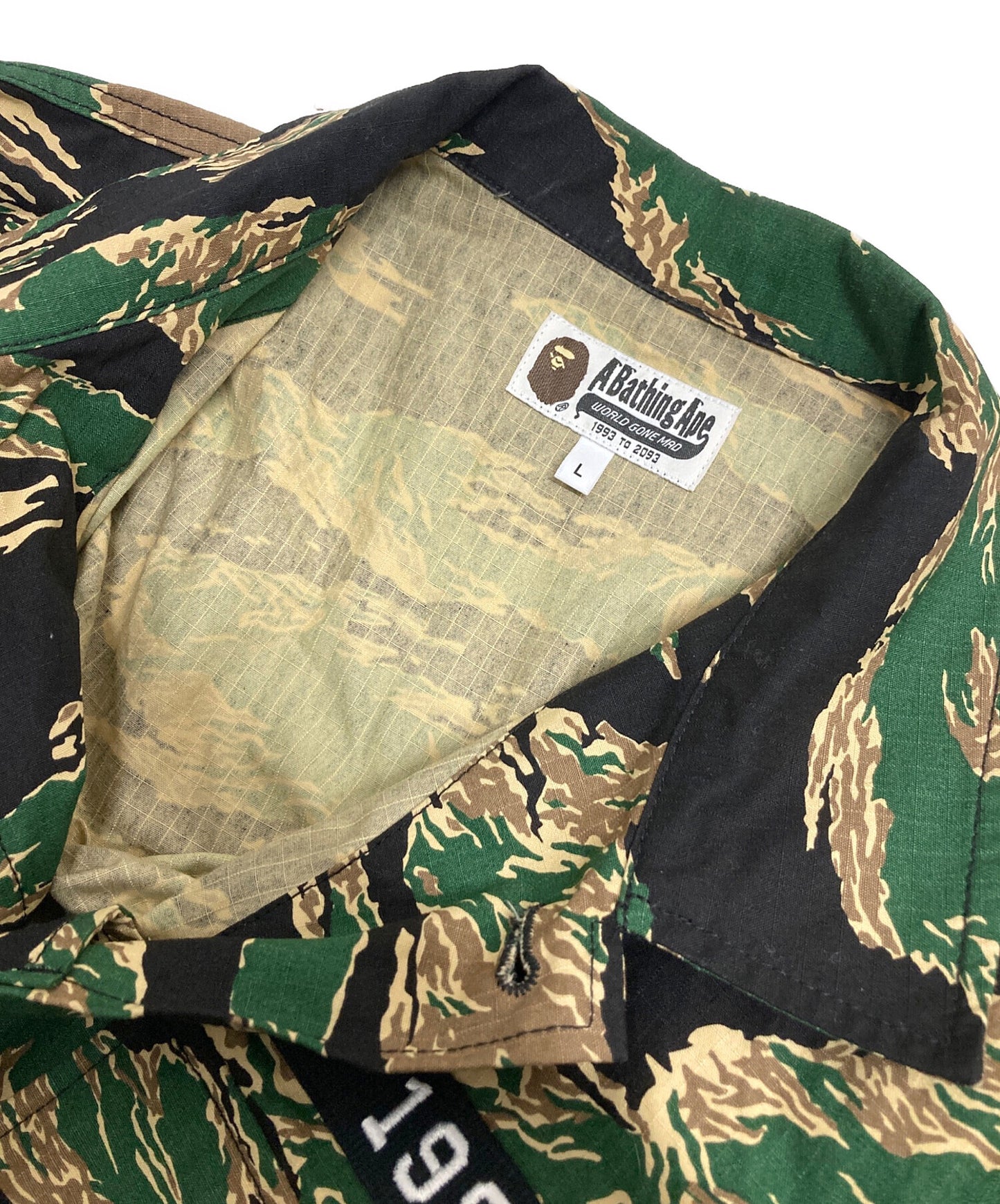 [Pre-owned] A BATHING APE tiger camo shirt 001SHK201004F