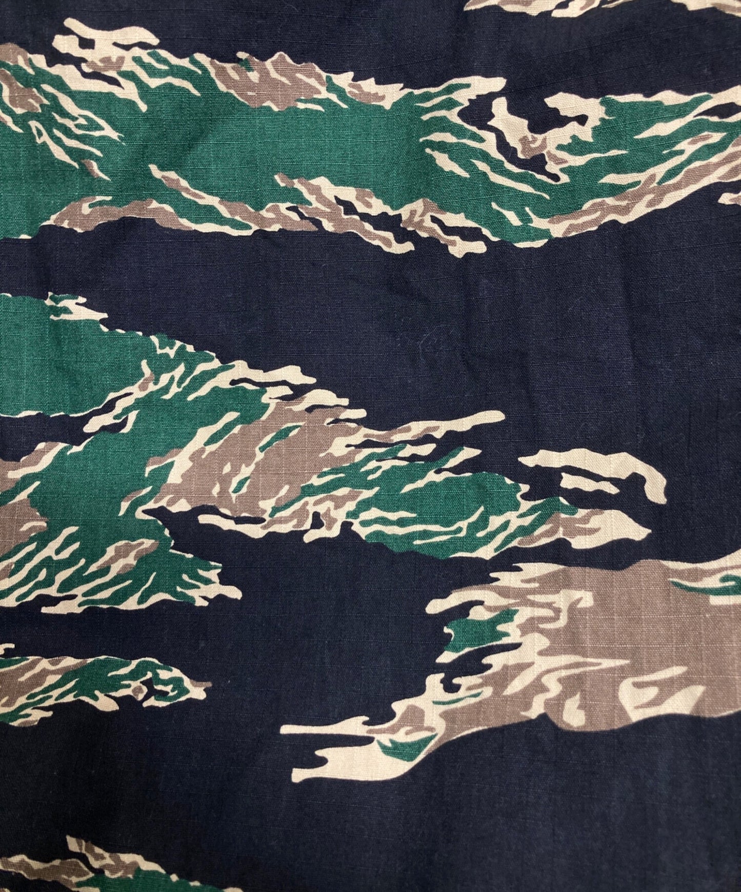 [Pre-owned] A BATHING APE tiger camo shirt 001SHK201004F