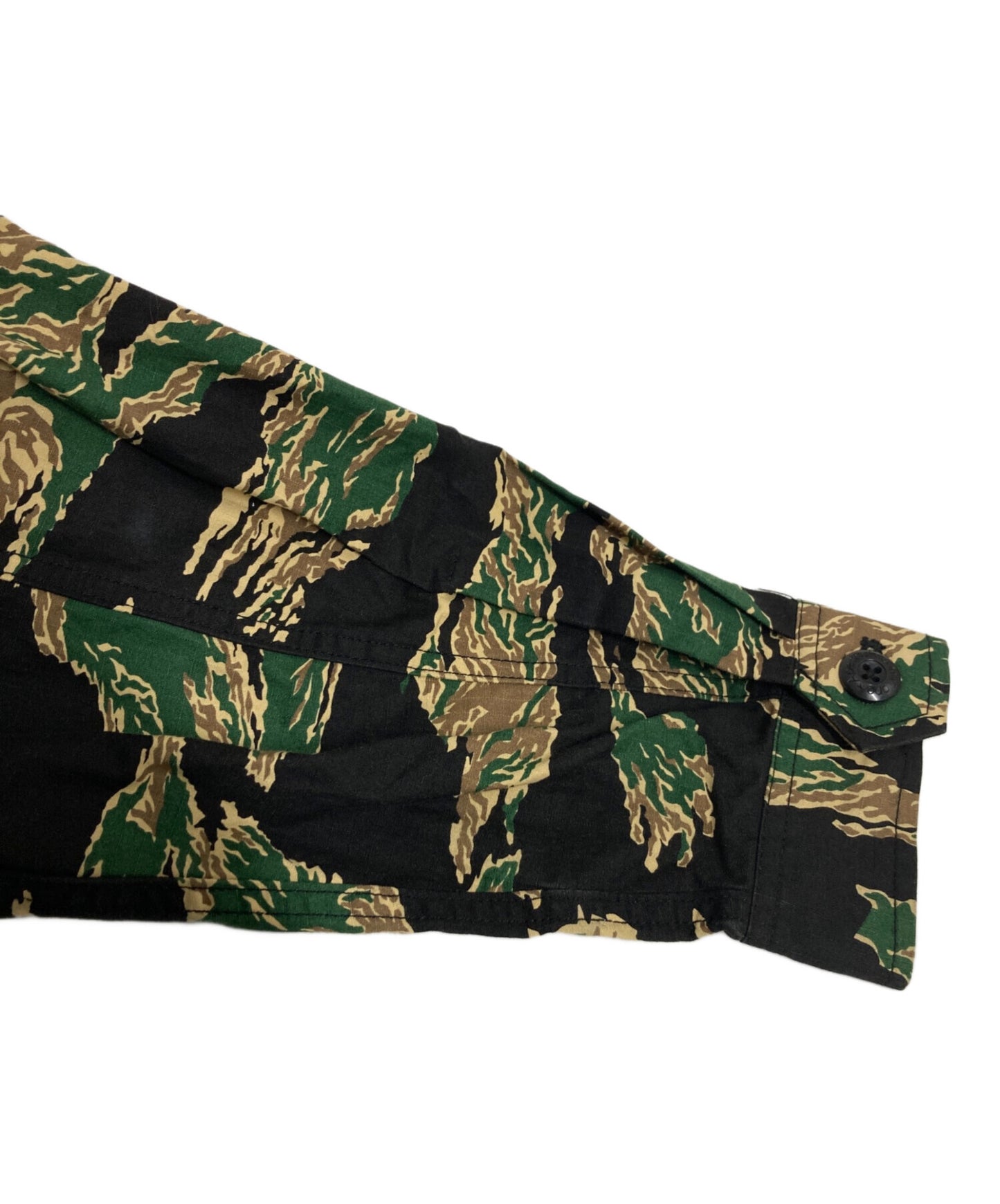 [Pre-owned] A BATHING APE tiger camo shirt 001SHK201004F