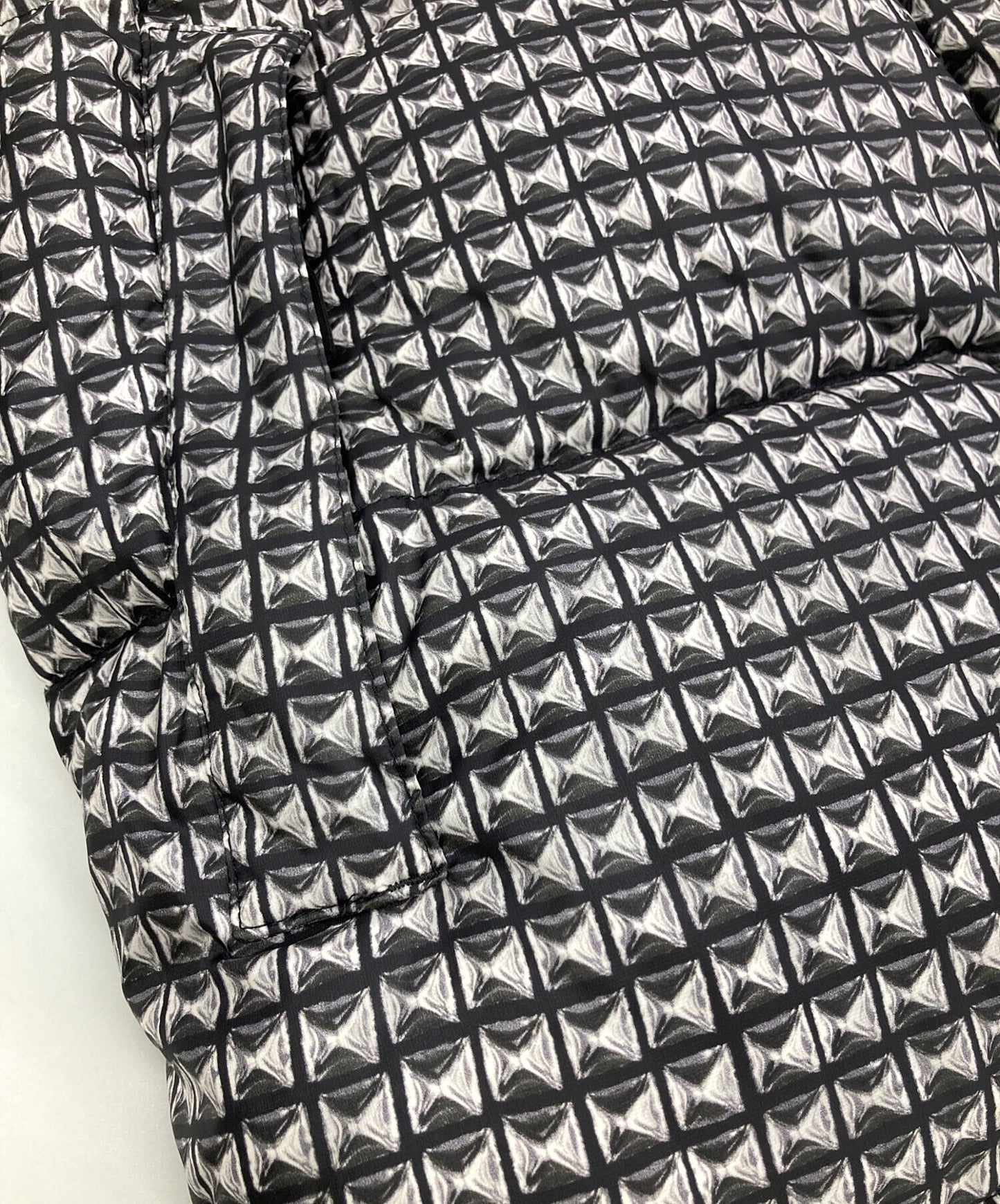 [Pre-owned] SUPREME Studded Nuptse Jacket ND42100I