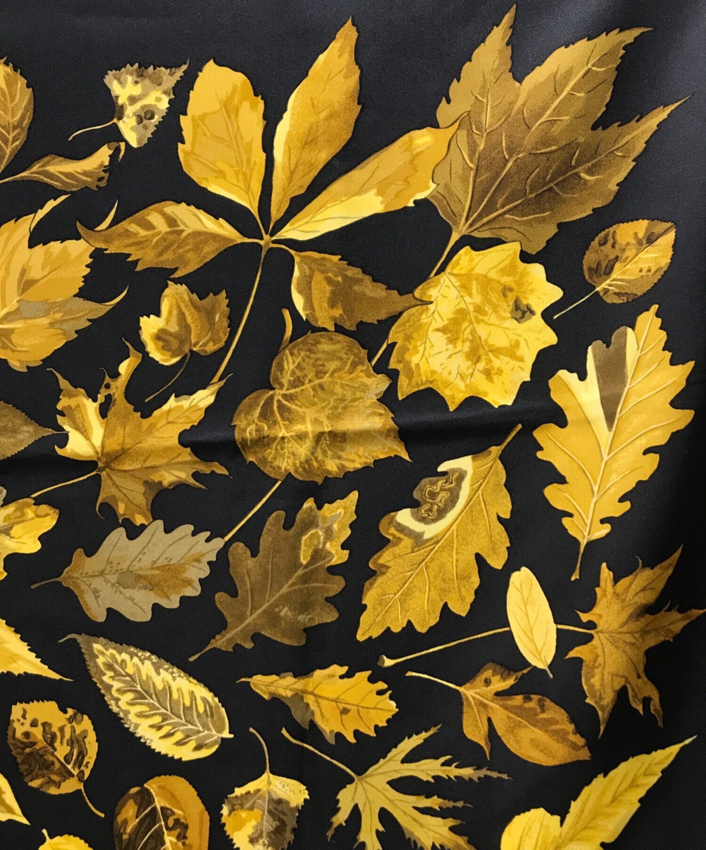 [Pre-owned] HERMES Carre 90 "Tourbillon".