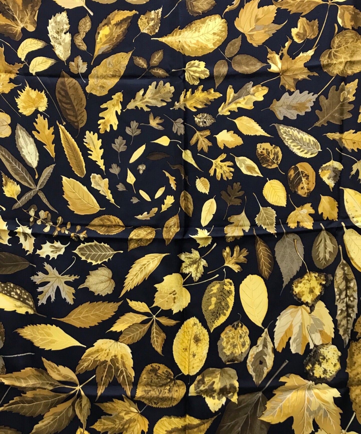 [Pre-owned] HERMES Carre 90 "Tourbillon".