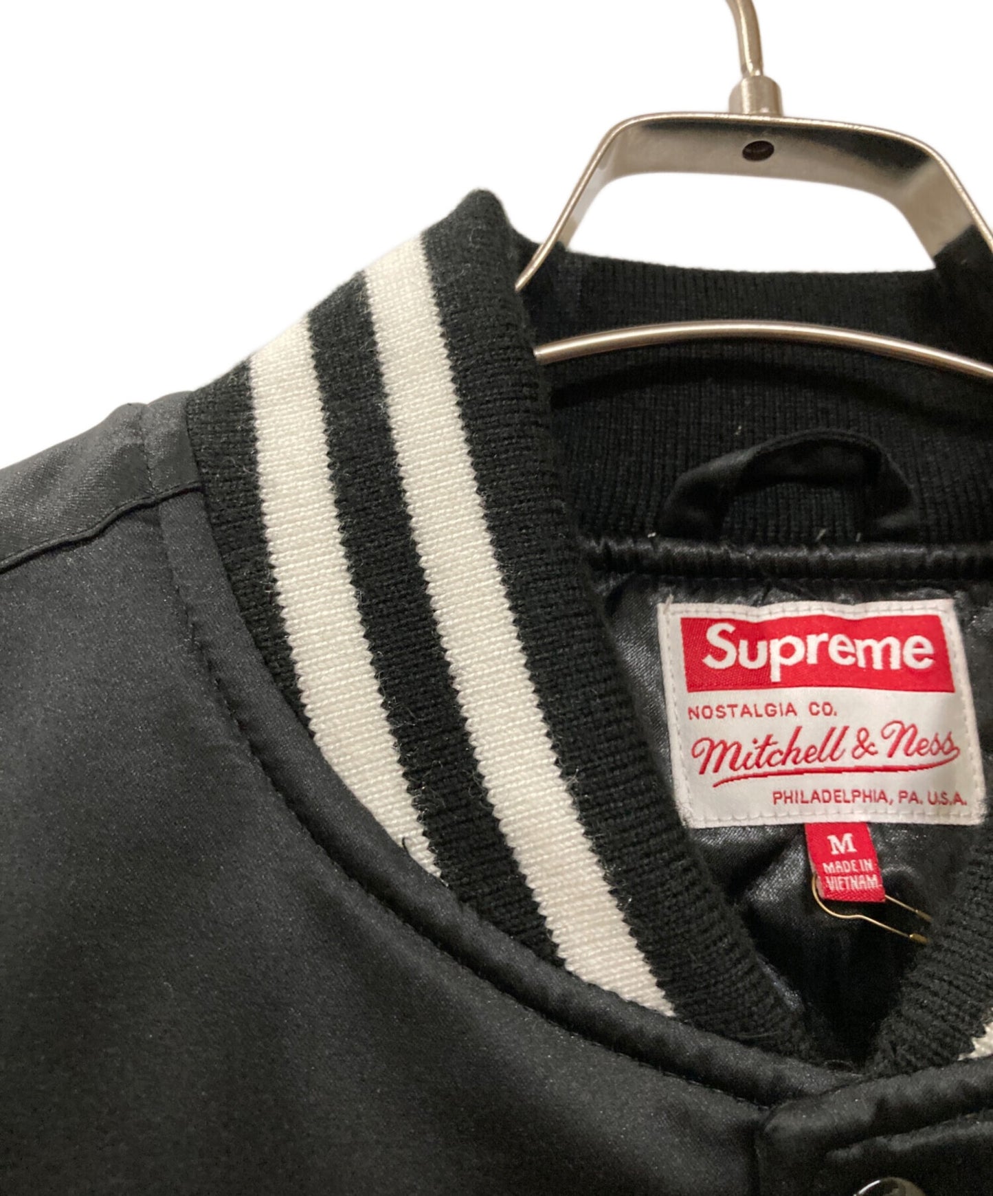 [Pre-owned] SUPREME satin varsity jacket