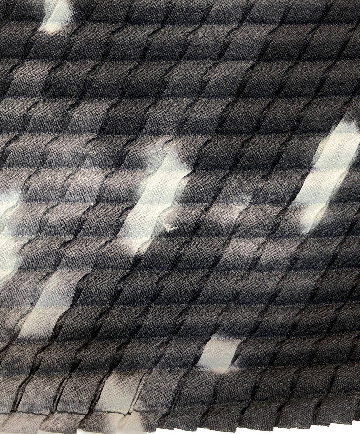 [Pre-owned] ISSEY MIYAKE All-over patterned high-neck blouse im14fj953