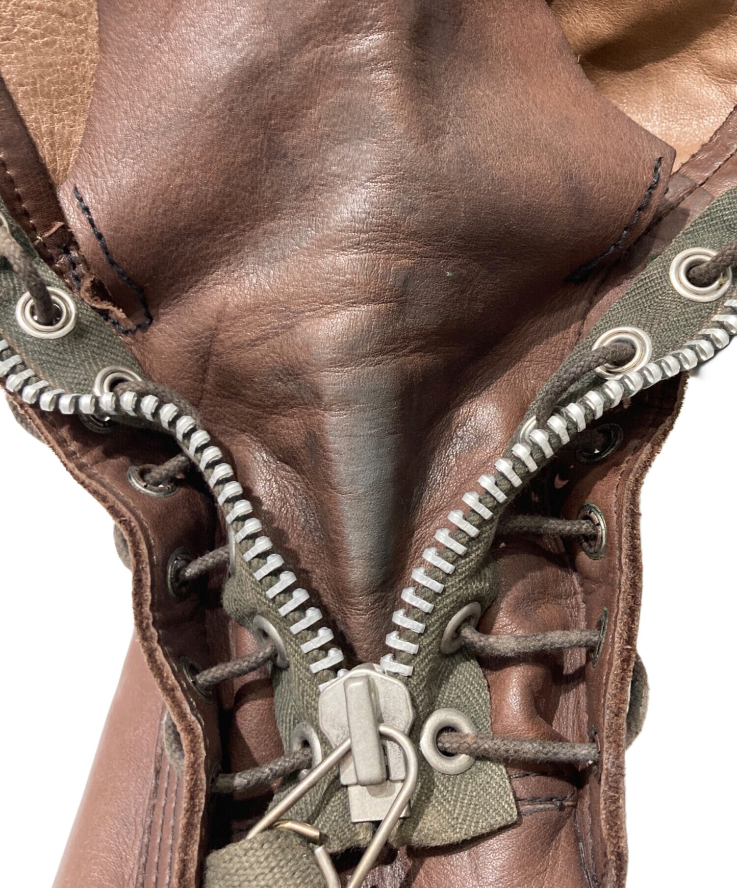 [Pre-owned] UNDERCOVERISM Military studded center zip boots G6F08