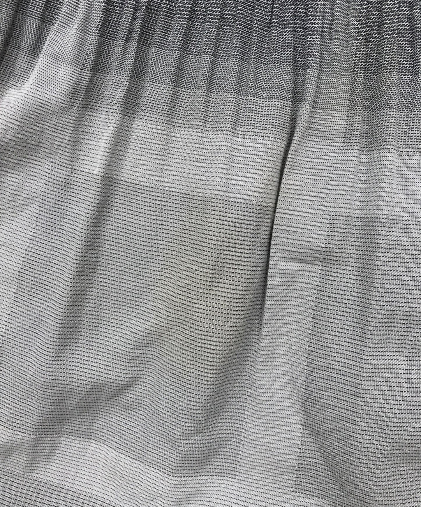 [Pre-owned] ISSEY MIYAKE Gradient Check Pleated Skirt IM11FG235