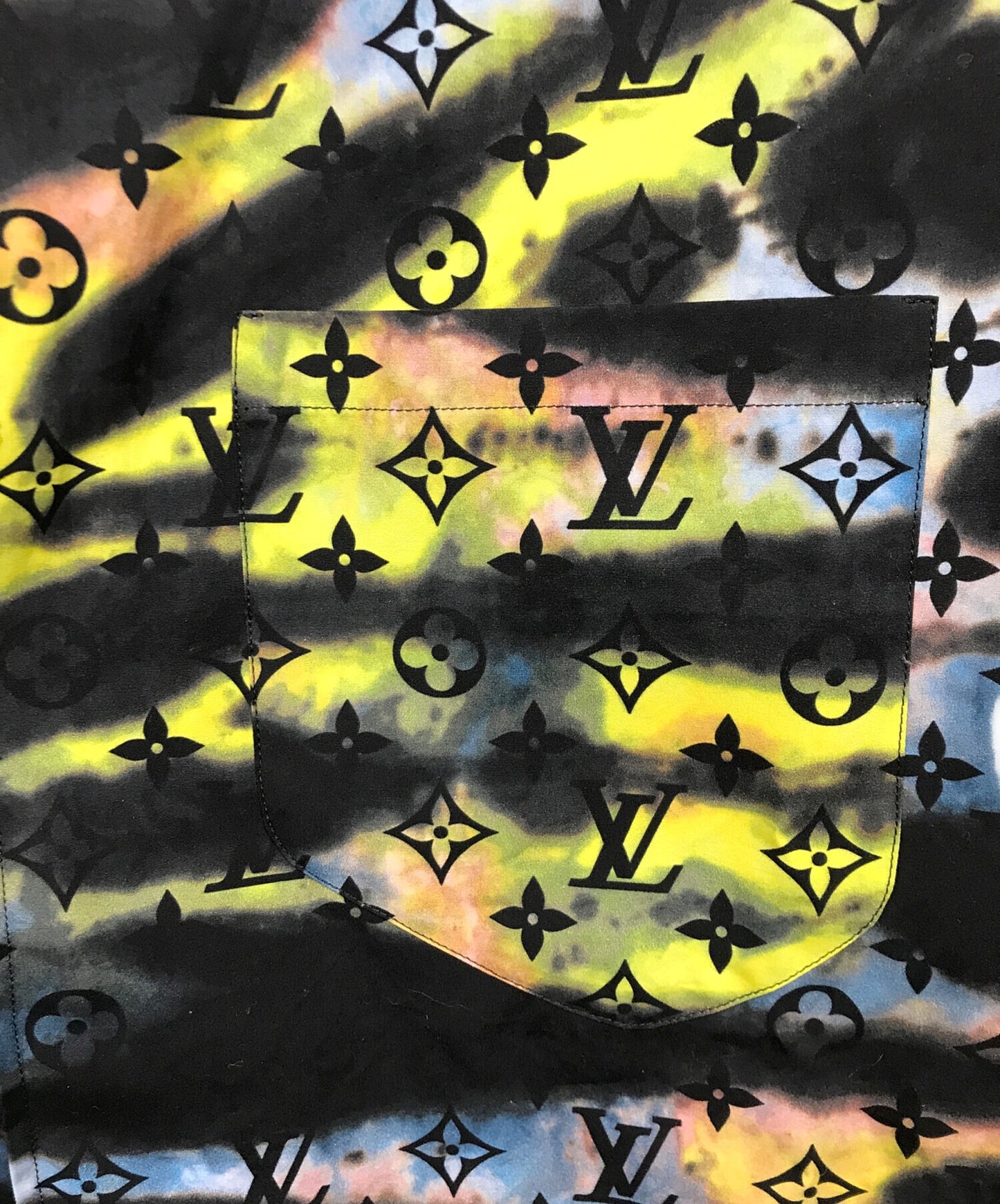 [Pre-owned] LOUIS VUITTON Tie-dye monogram shirt RM2129 H99 HLS30W