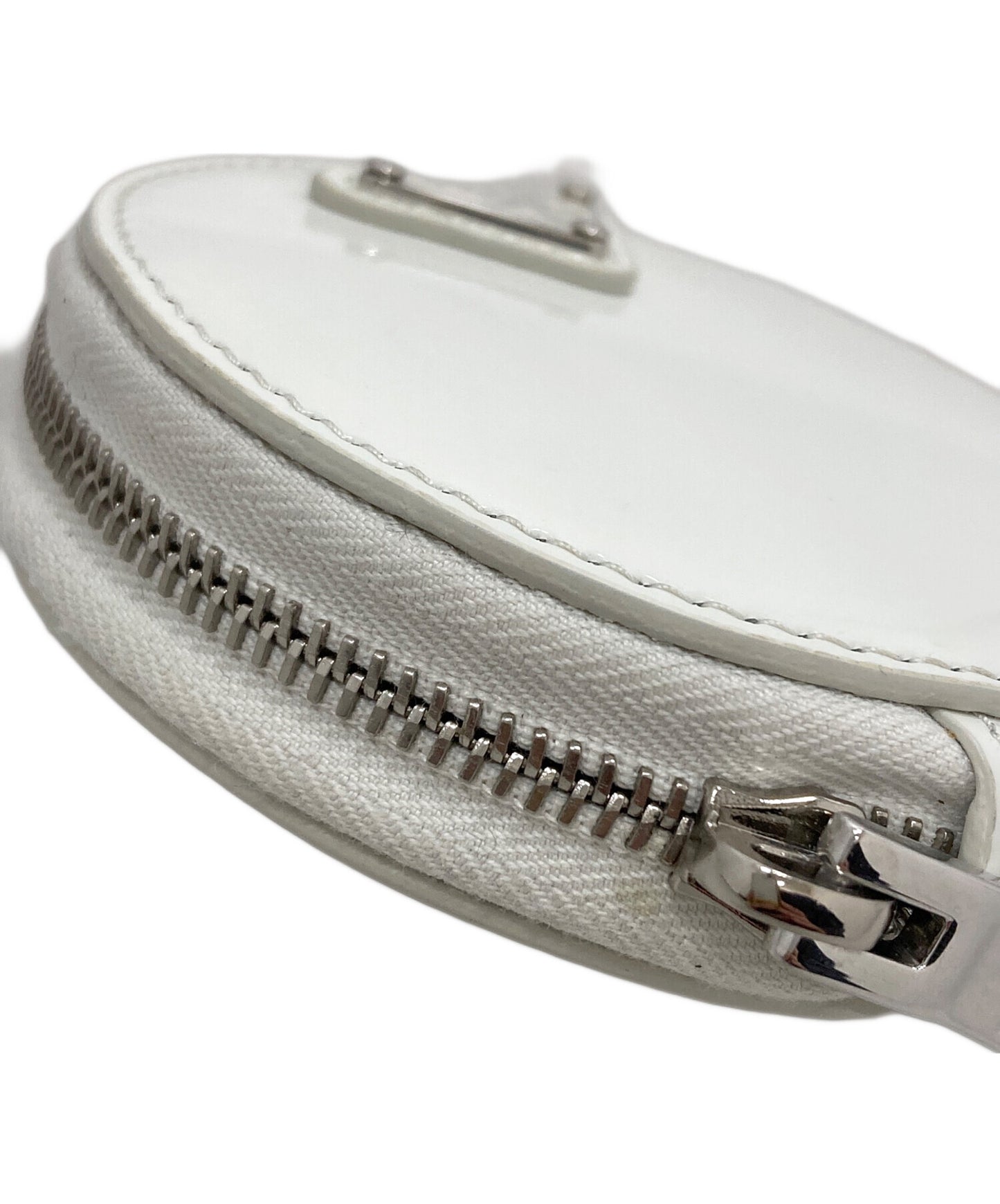 [Pre-owned] PRADA Brushed leather round mini pouch 1TL431