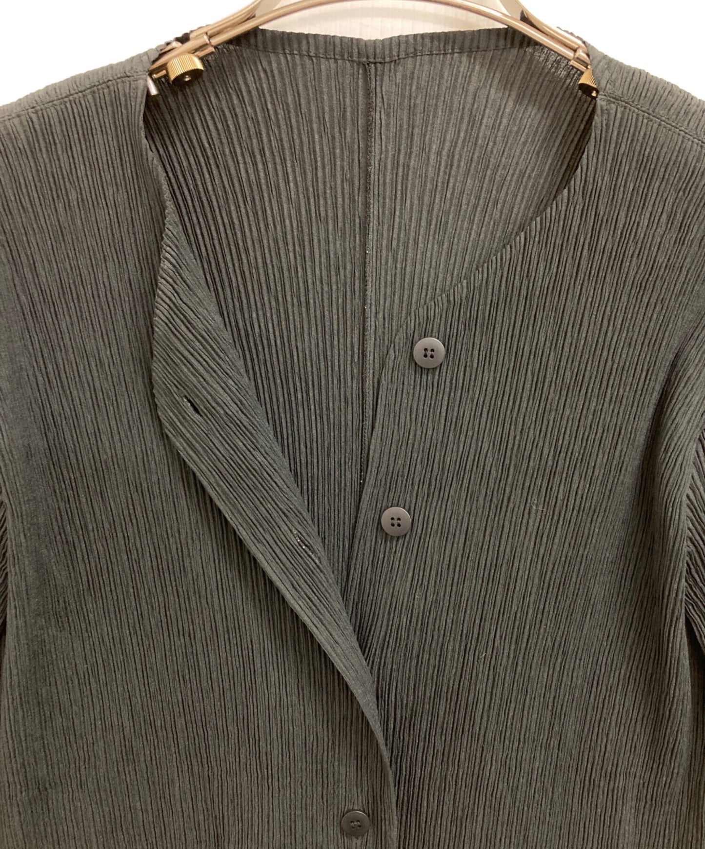 [Pre-owned] ISSEY MIYAKE pleated cardigan IM74-FD905