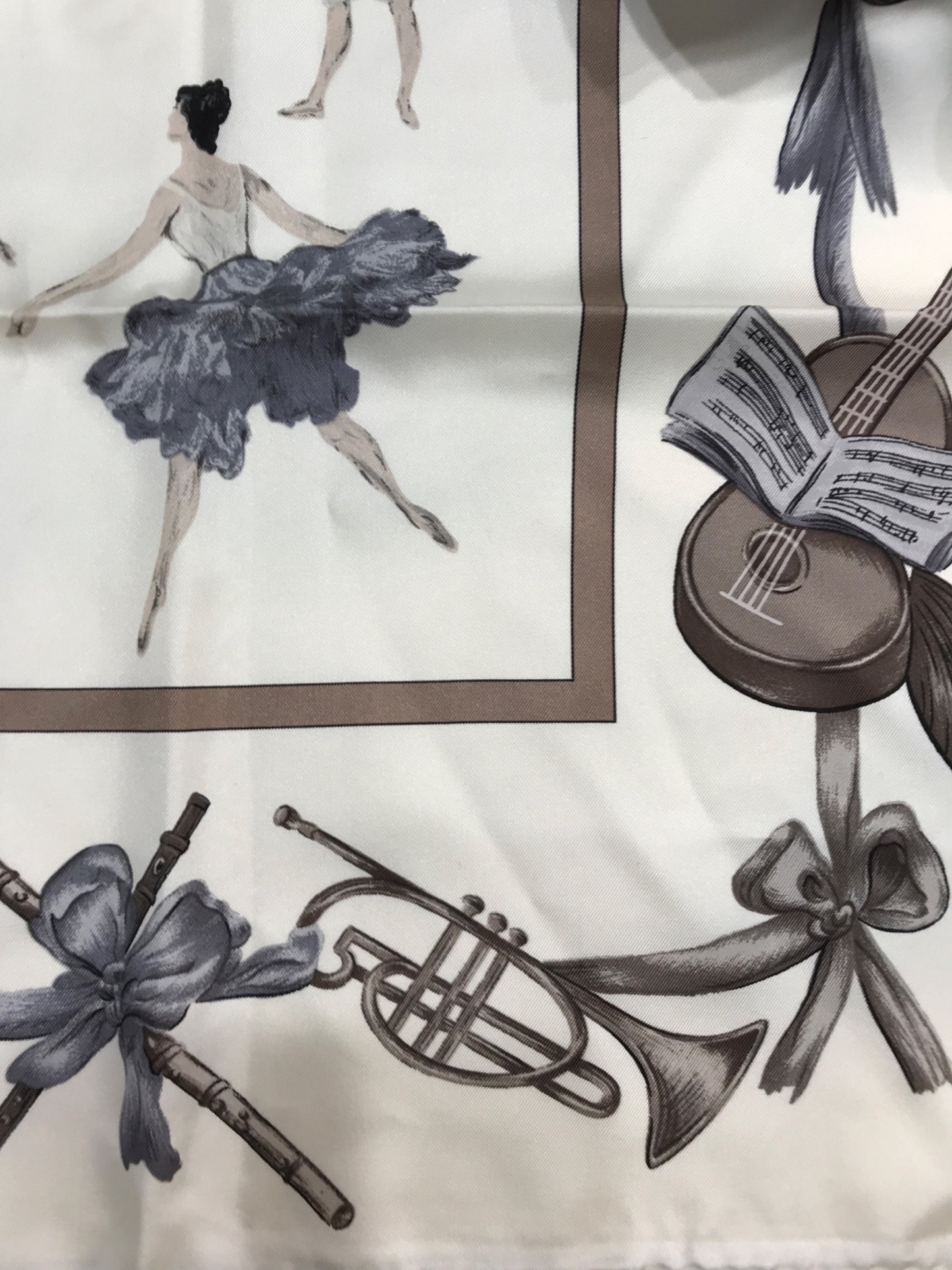 [Pre-owned] HERMES Carré 90/silk scarf