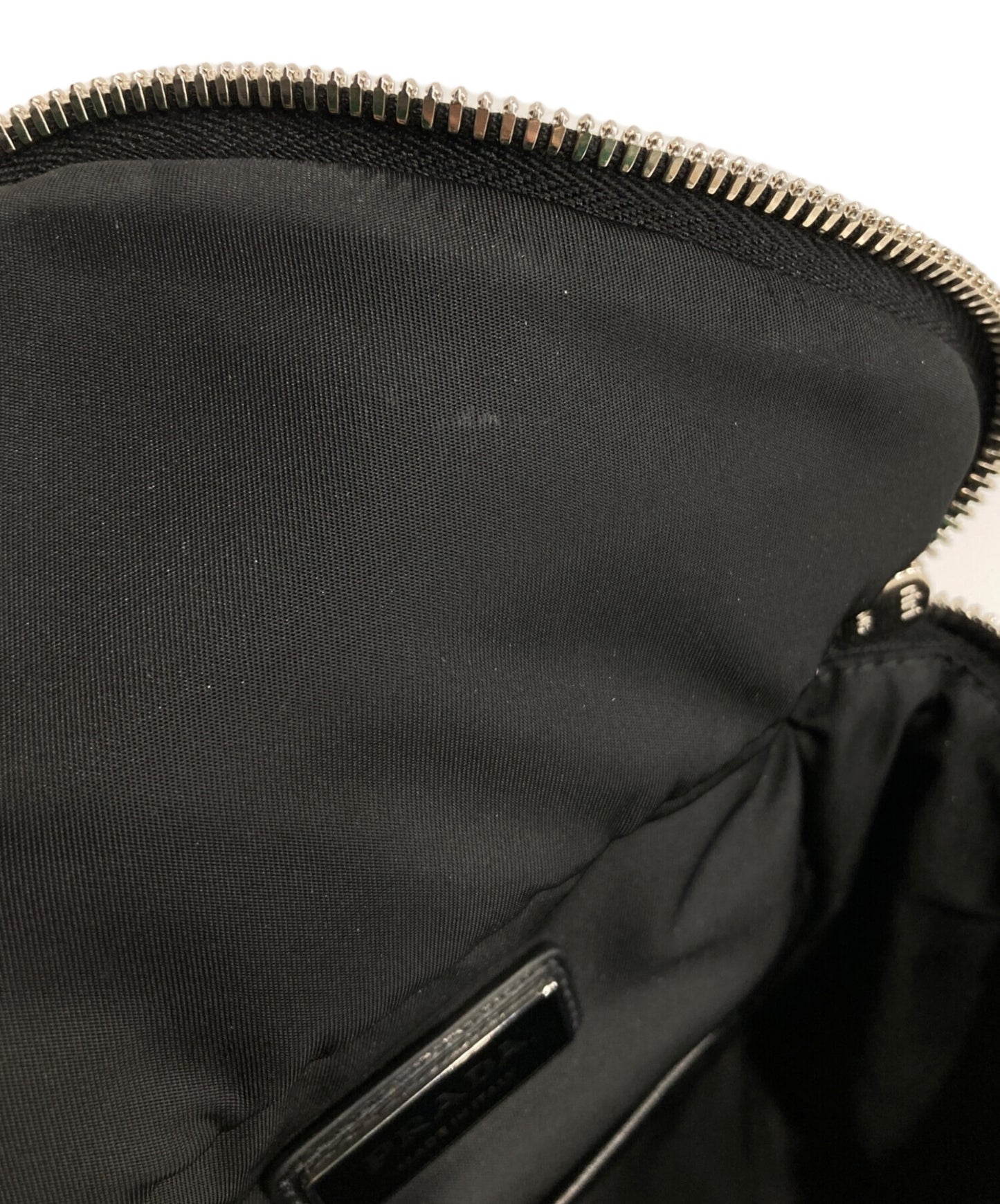 [Pre-owned] PRADA Re-Nylon Re-Nylon X Leather Triangle Shoulder Bag 2VH147