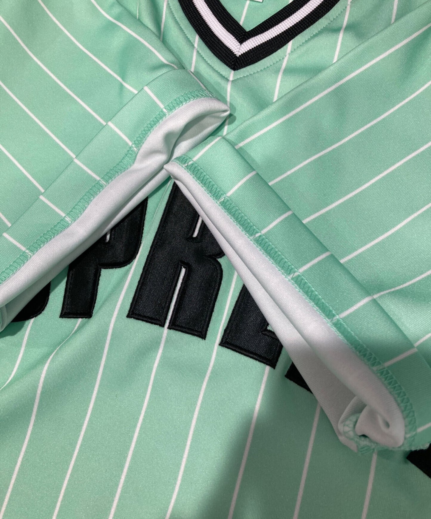 [Pre-owned] SUPREME Pinstripe Baseball Shirt