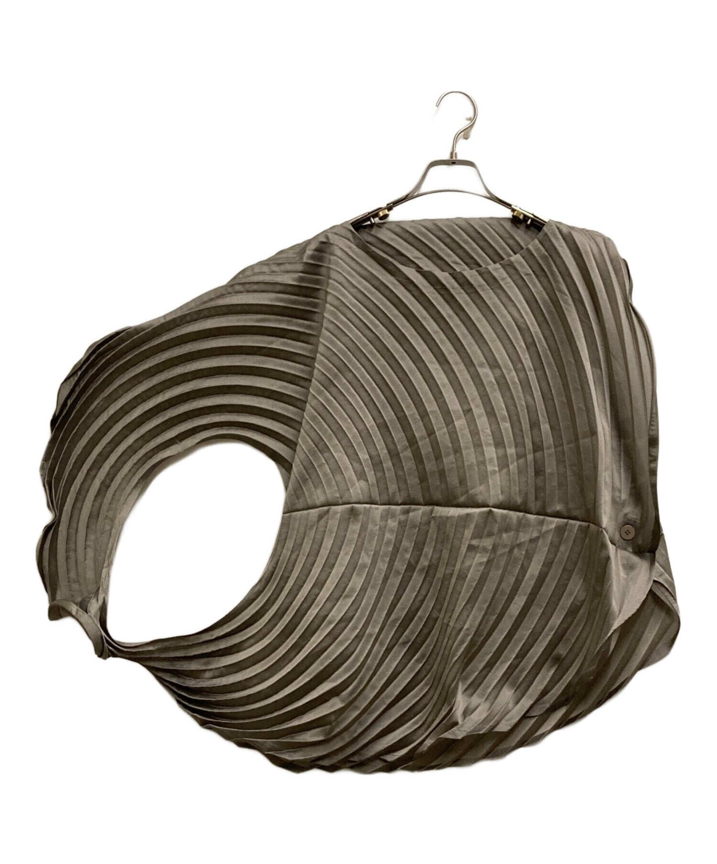 [Pre-owned] ISSEY MIYAKE Pleated blouse with shaped design IM13FJ106