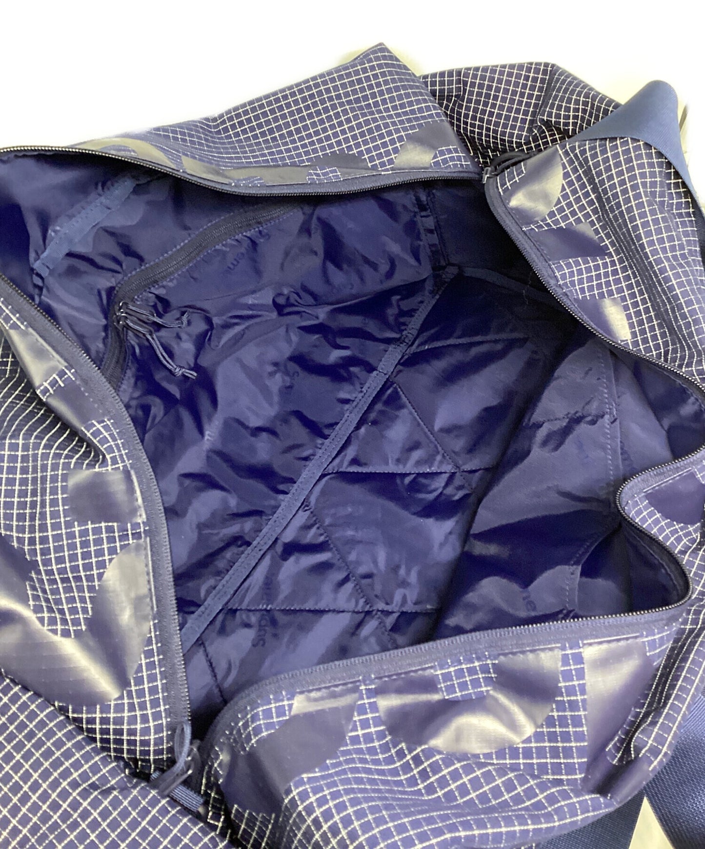 [Pre-owned] SUPREME DUFFLE BAG
