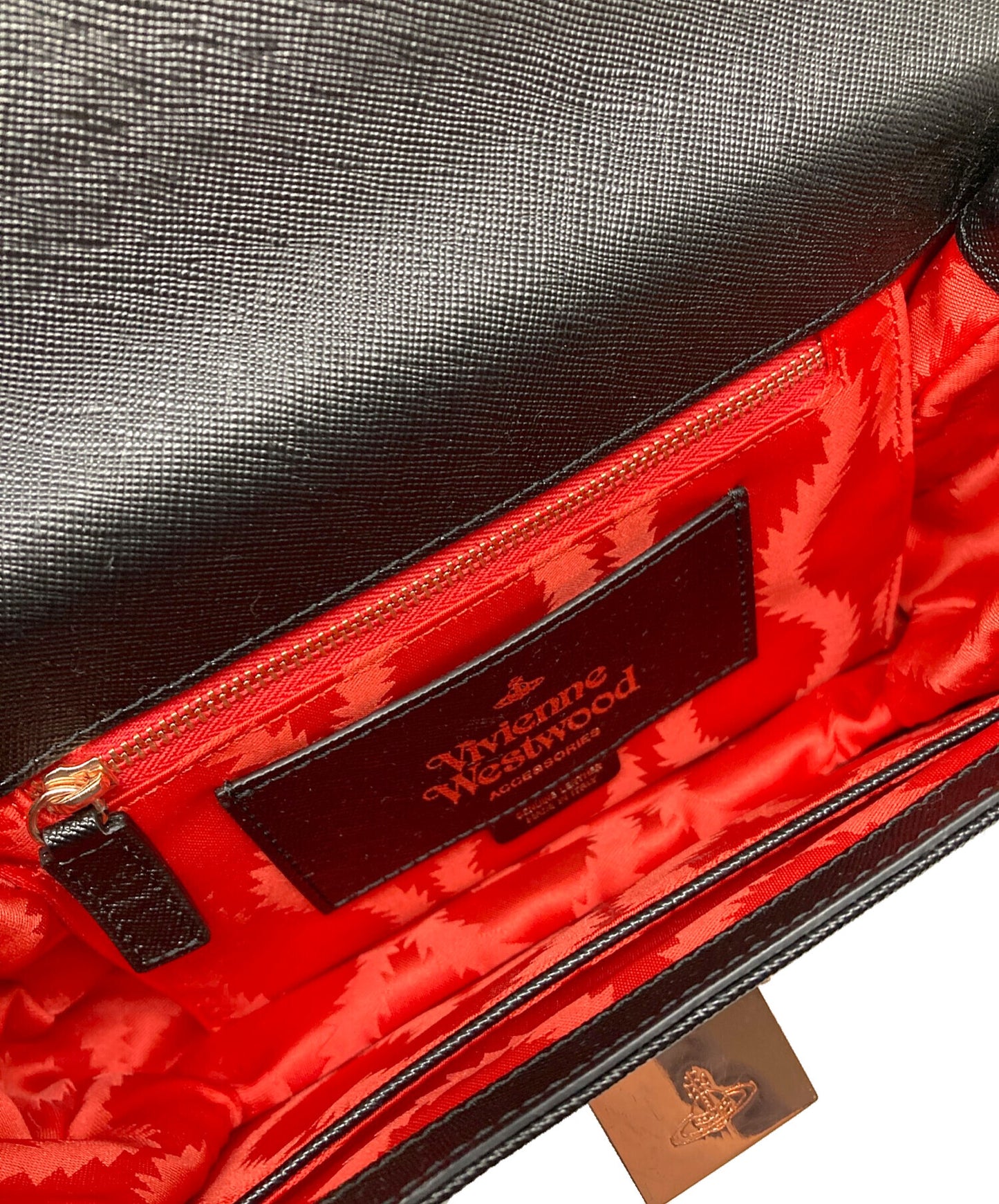 [Pre-owned] Vivienne Westwood Saffiano Chain Shoulder Bag