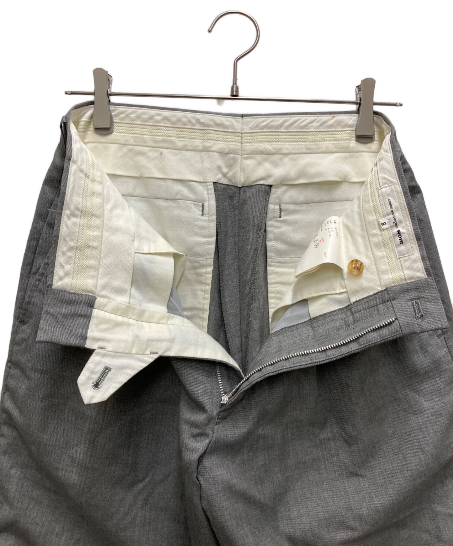 [Pre-owned] COMME des GARCONS NOIR Wool Gabardine Shorts GA-P204