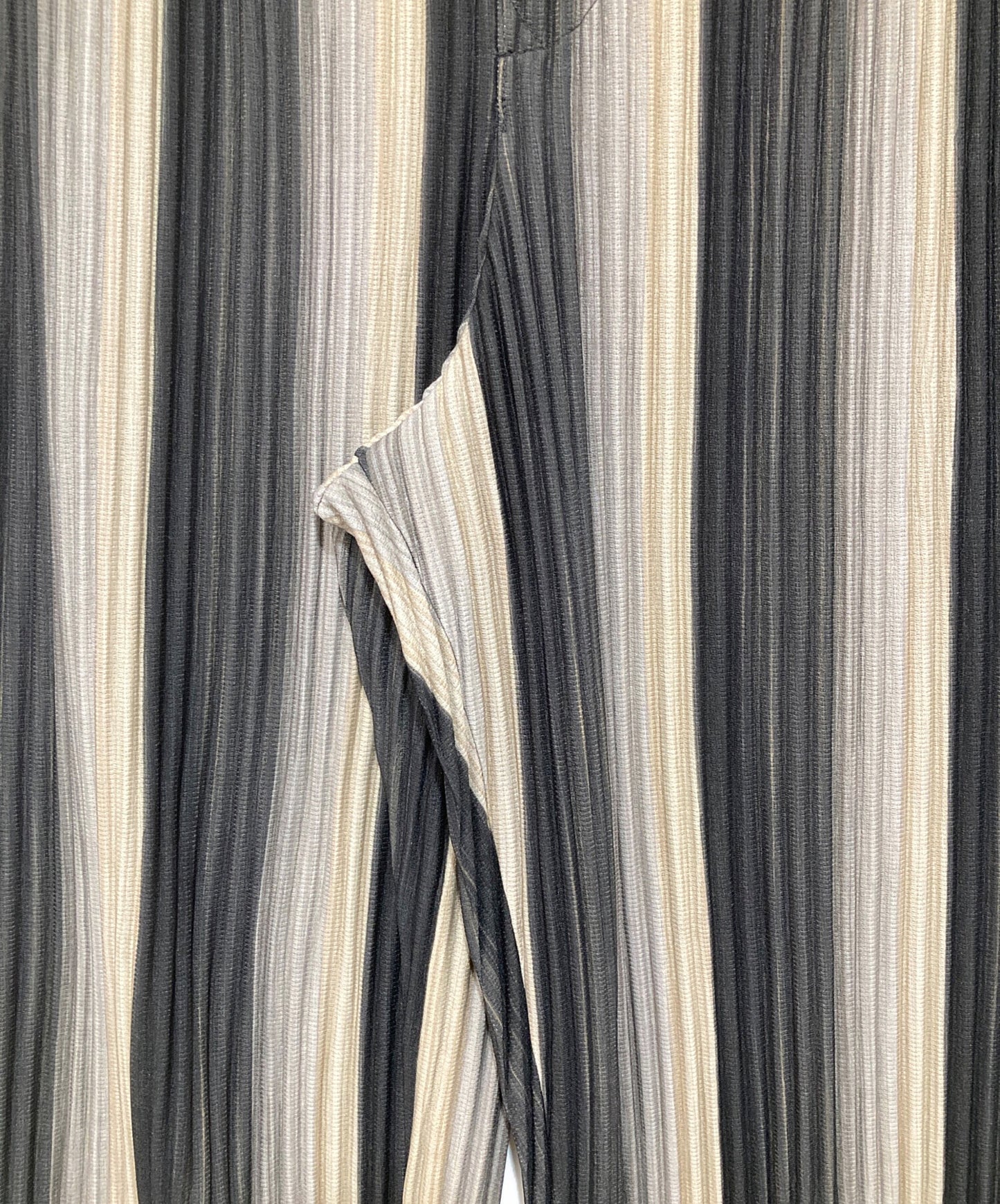 [Pre-owned] HOMME PLISSE ISSEY MIYAKE RB STRIPES 2 HP43JF367