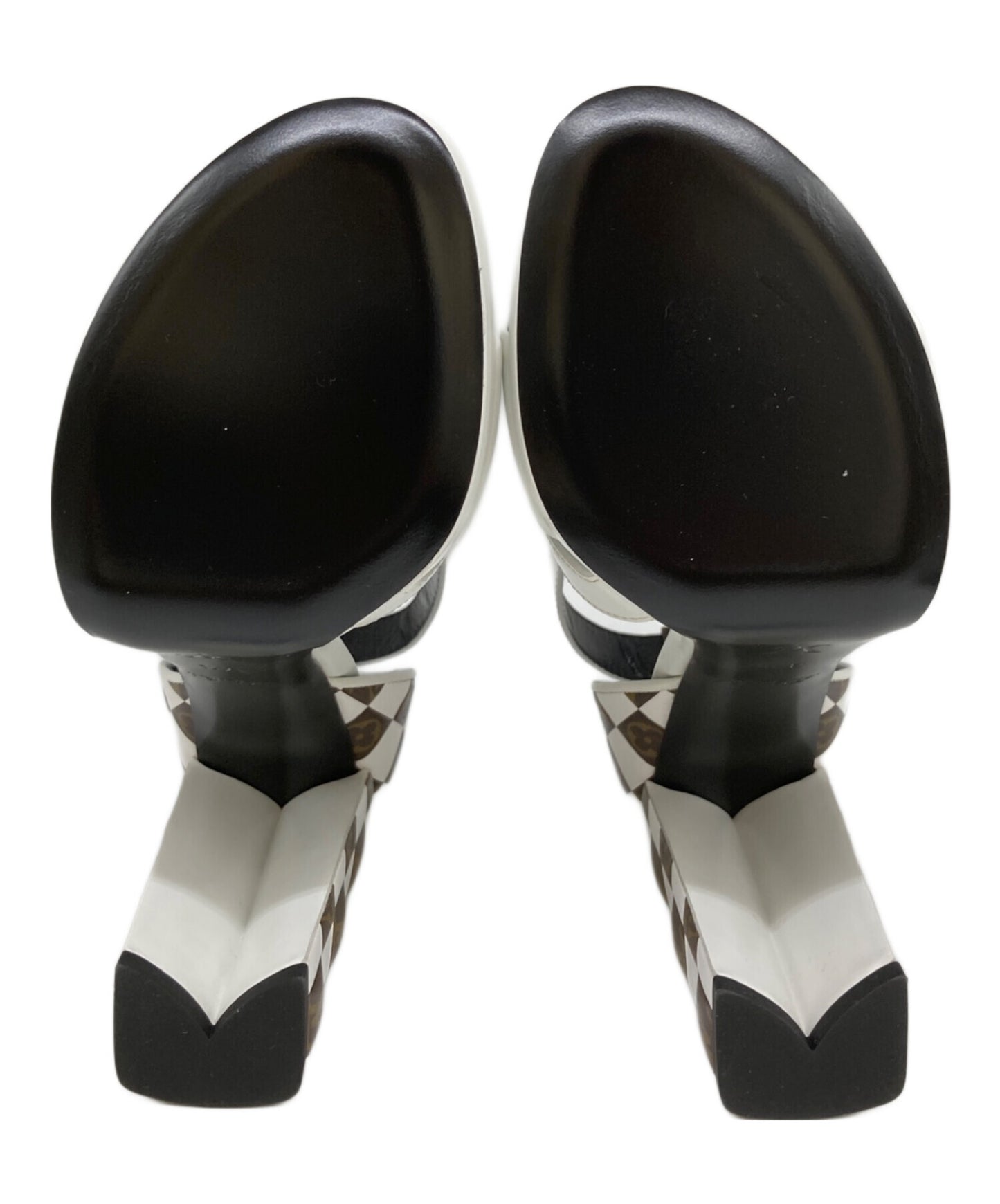 [Pre-owned] LOUIS VUITTON Monogram Heel Pumps BR1119.