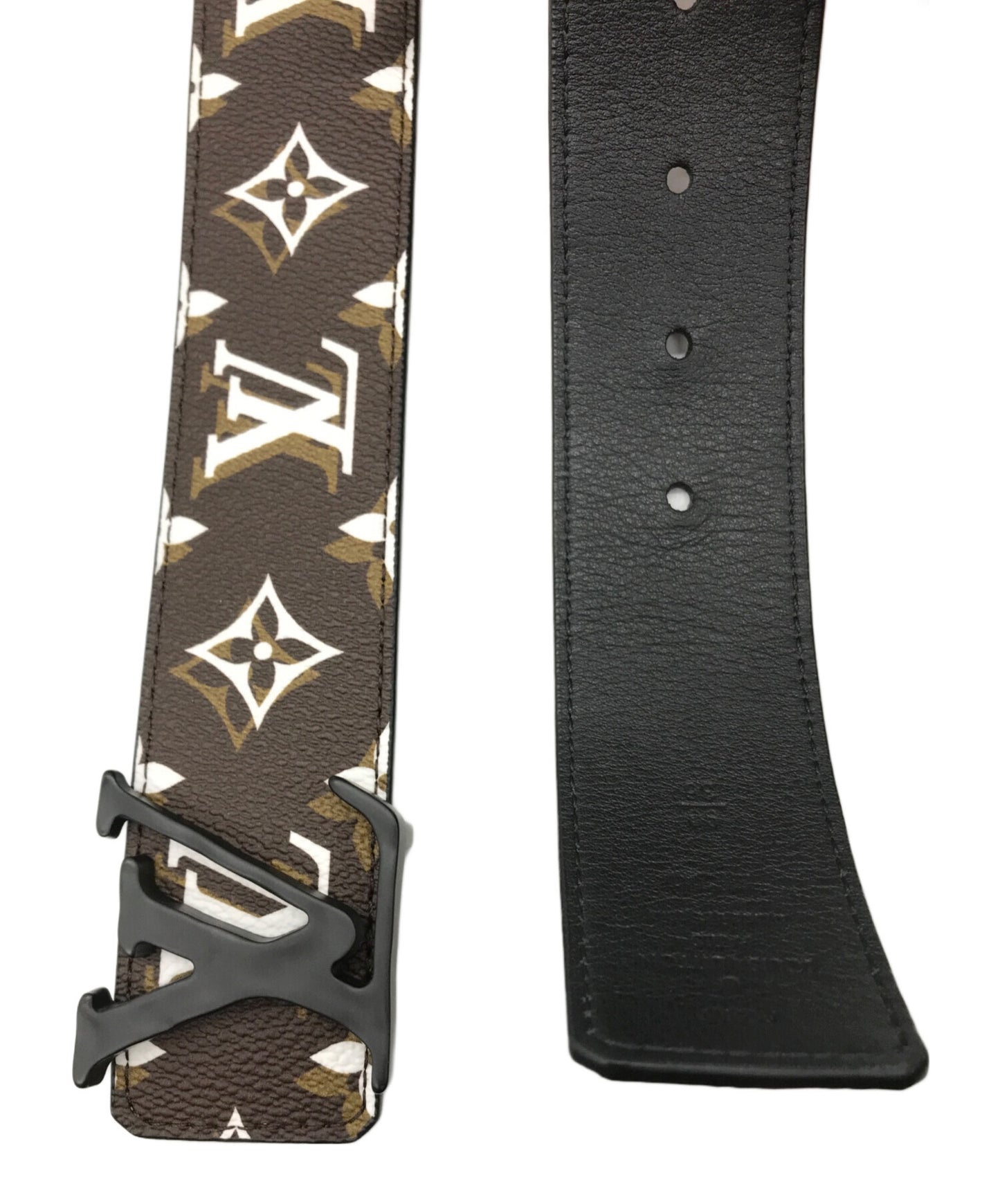 [Pre-owned] LOUIS VUITTON Santur LV shape belt MP241