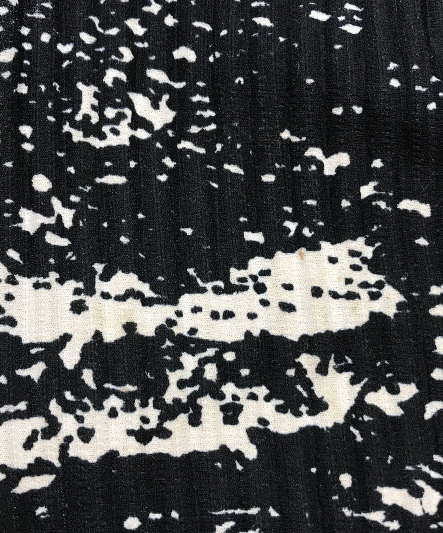 [Pre-owned] HOMME PLISSE ISSEY MIYAKE pleated pants with a full pattern HP81JF162