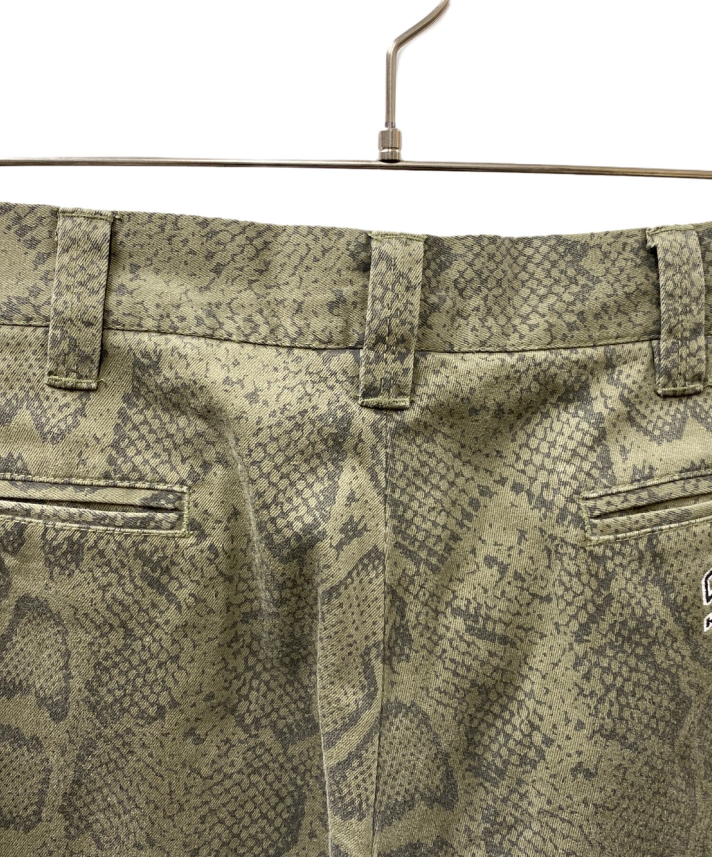 [Pre-owned] SUPREME 24SS Snake Print Chino Pant Olive