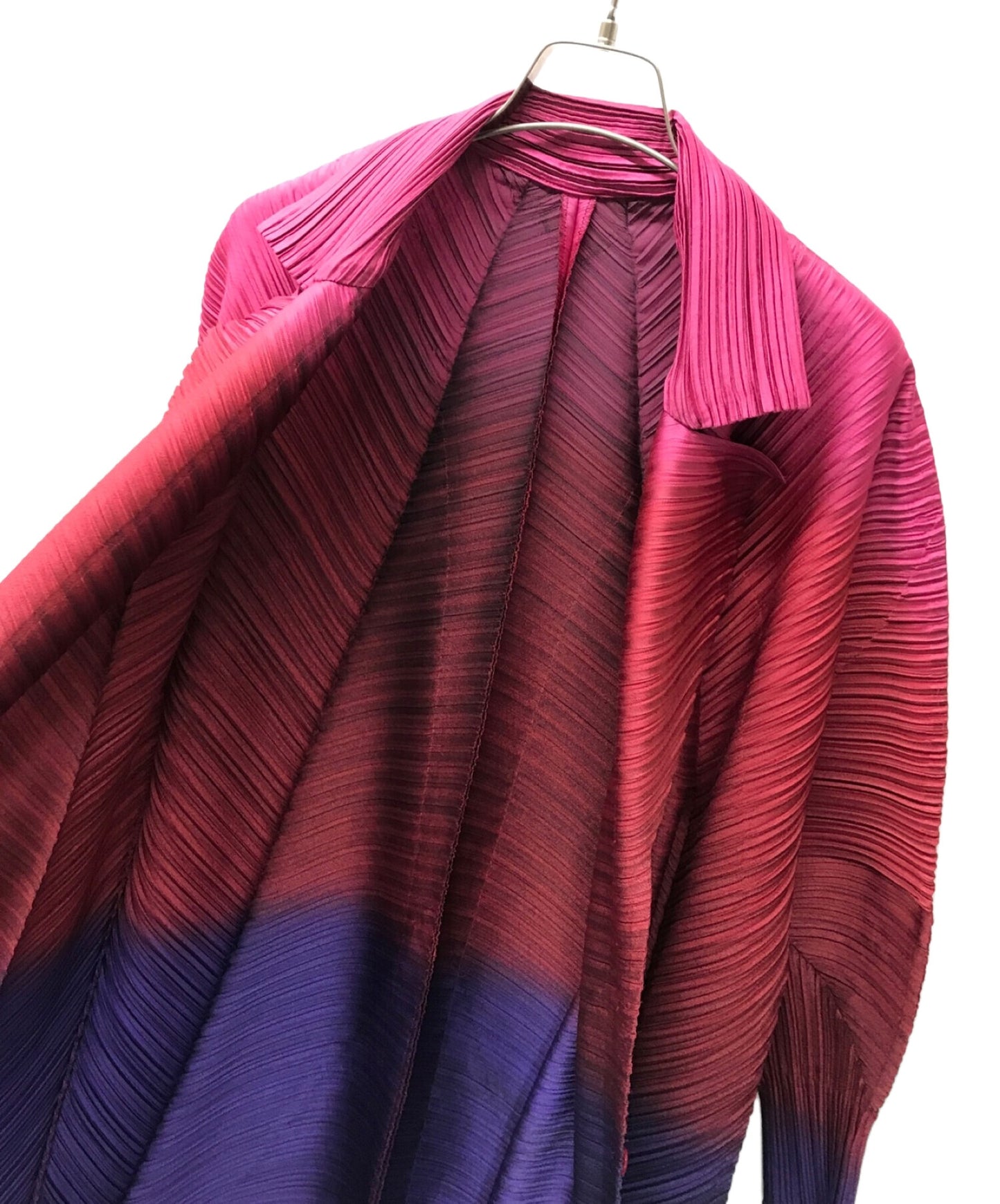 [Pre-owned] ISSEY MIYAKE Gradation Color Pleated Jacket ISSEY MIYAKE ISSEY MIYAKE im33fa117 im33fa117
