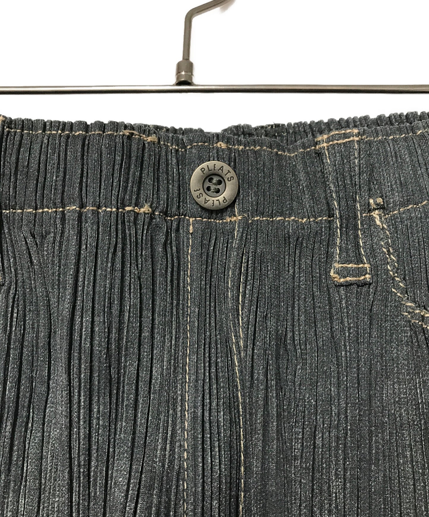 [Pre-owned] PLEATS PLEASE Denim Pleated Pants / PP71-JF623 / Stitching / Belt Loops / Front Button / Hem Switching / Made in Japan PP71-JF623