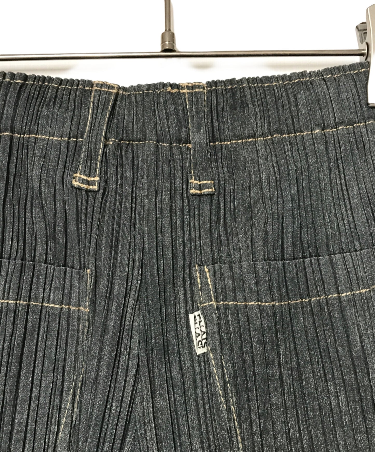 [Pre-owned] PLEATS PLEASE Denim Pleated Pants / PP71-JF623 / Stitching / Belt Loops / Front Button / Hem Switching / Made in Japan PP71-JF623