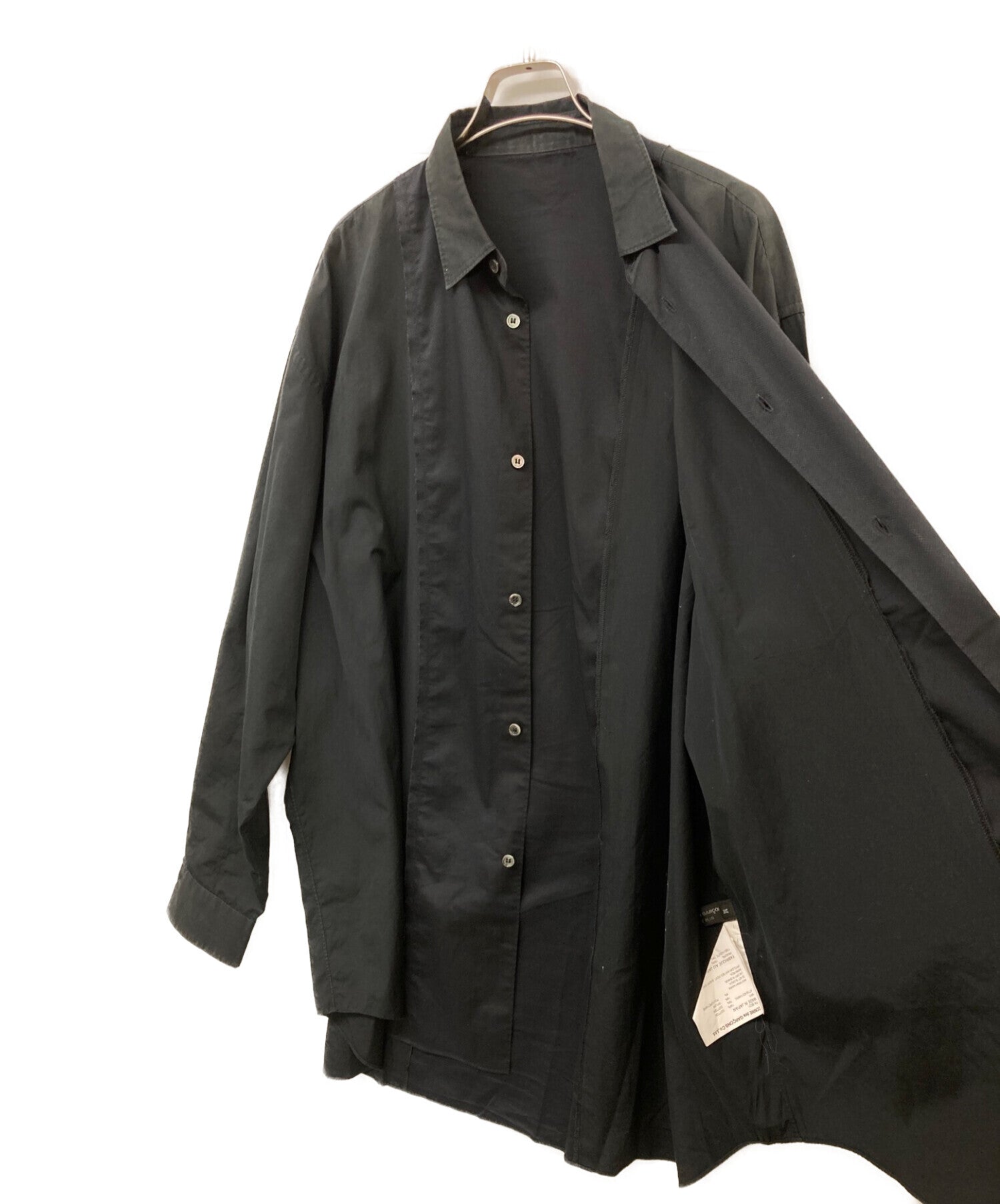 ☆AD2017　BLACK COMME des GARCONS スタッズ ポリ縮絨チャイナ　Lサイズ☆ Comme des Garçons black shirt with rows of oversized silver