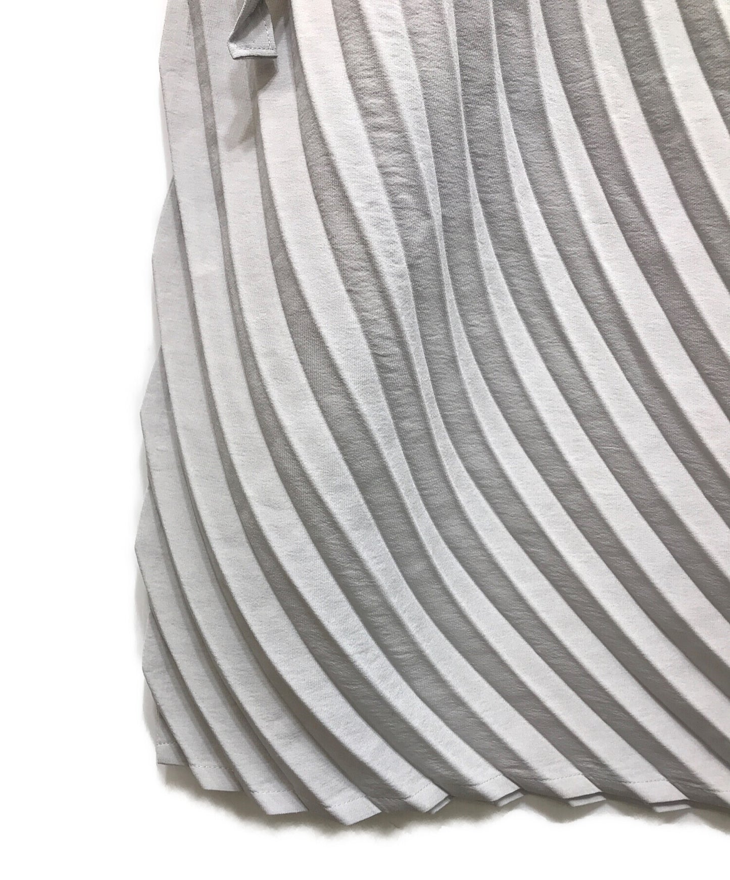 [Pre-owned] ISSEY MIYAKE RESONANT PLEATS SKIRT IM41FG641